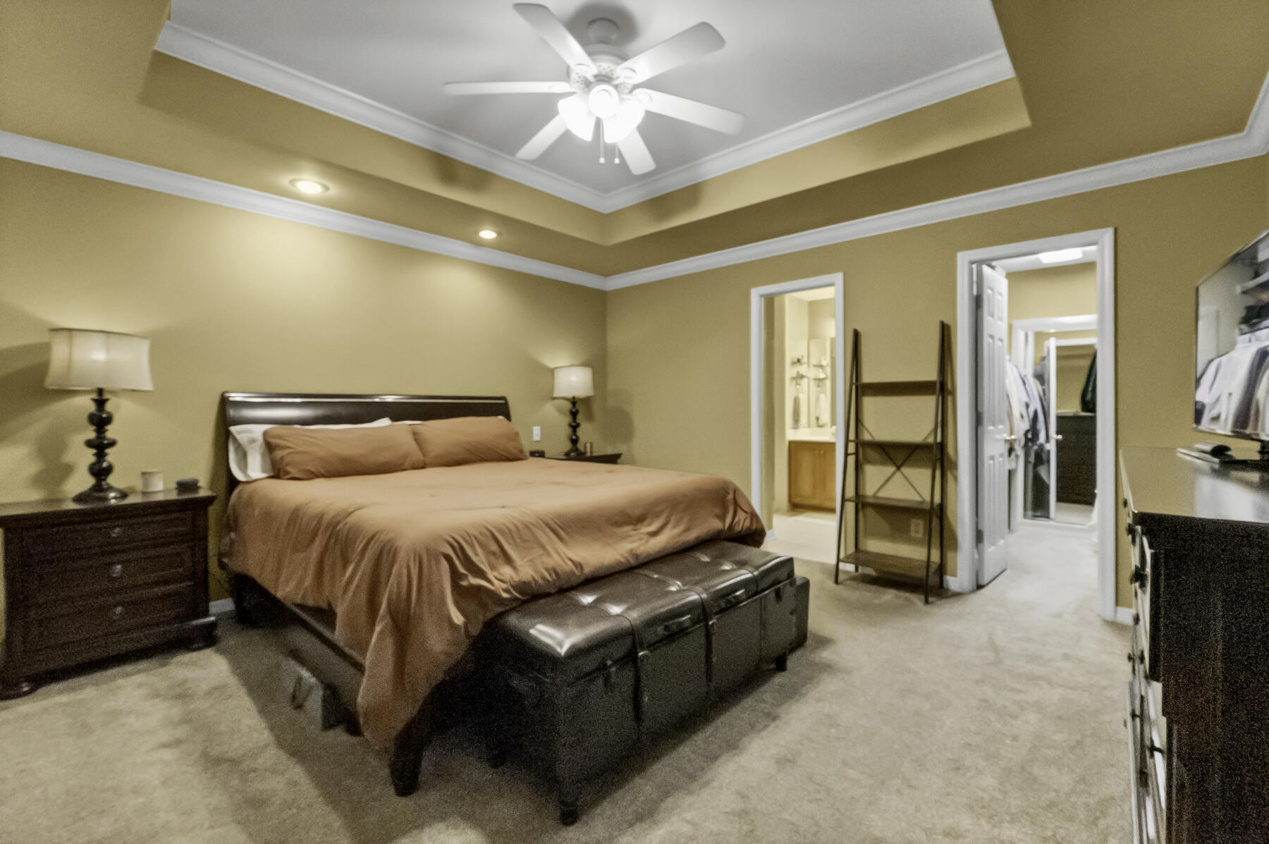 LAKESIDE VILLAGE - Residential Lease