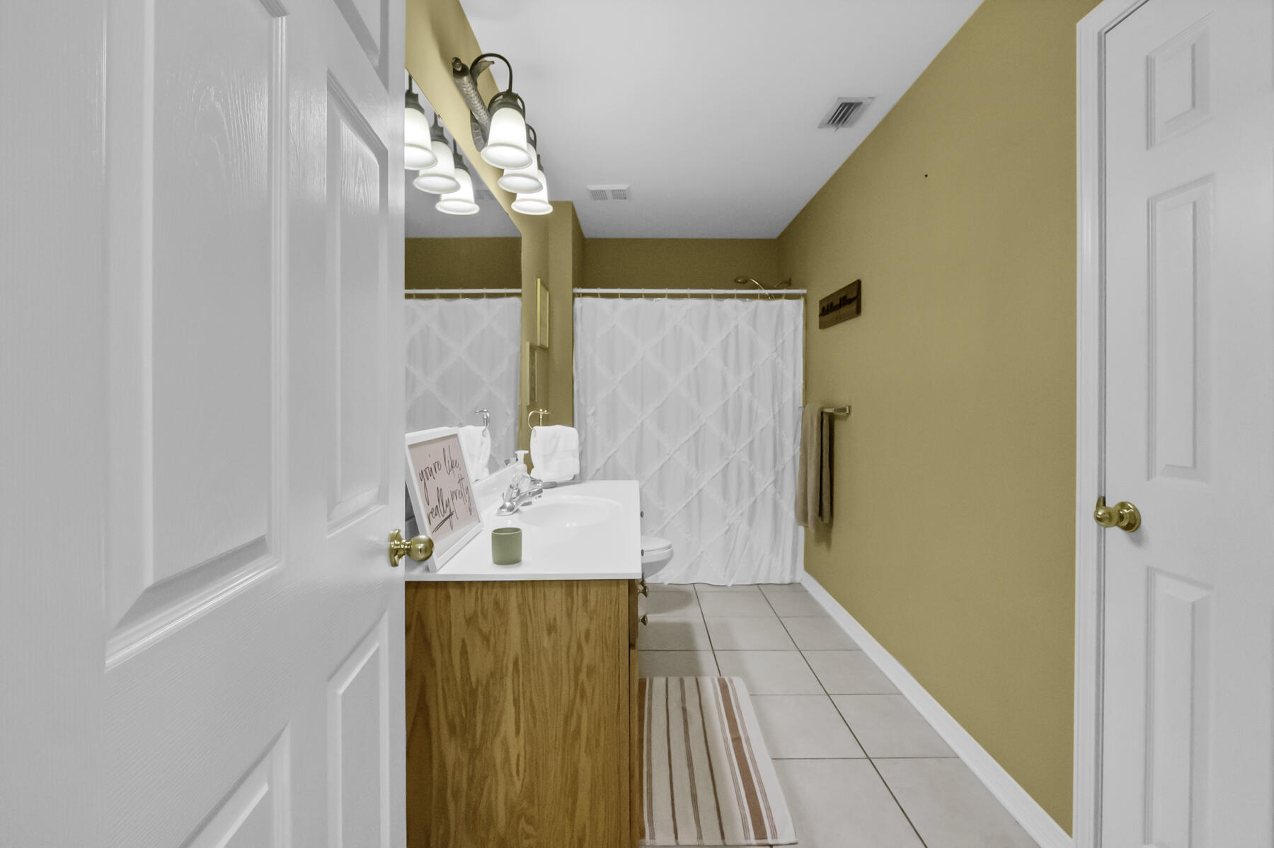 LAKESIDE VILLAGE - Residential Lease