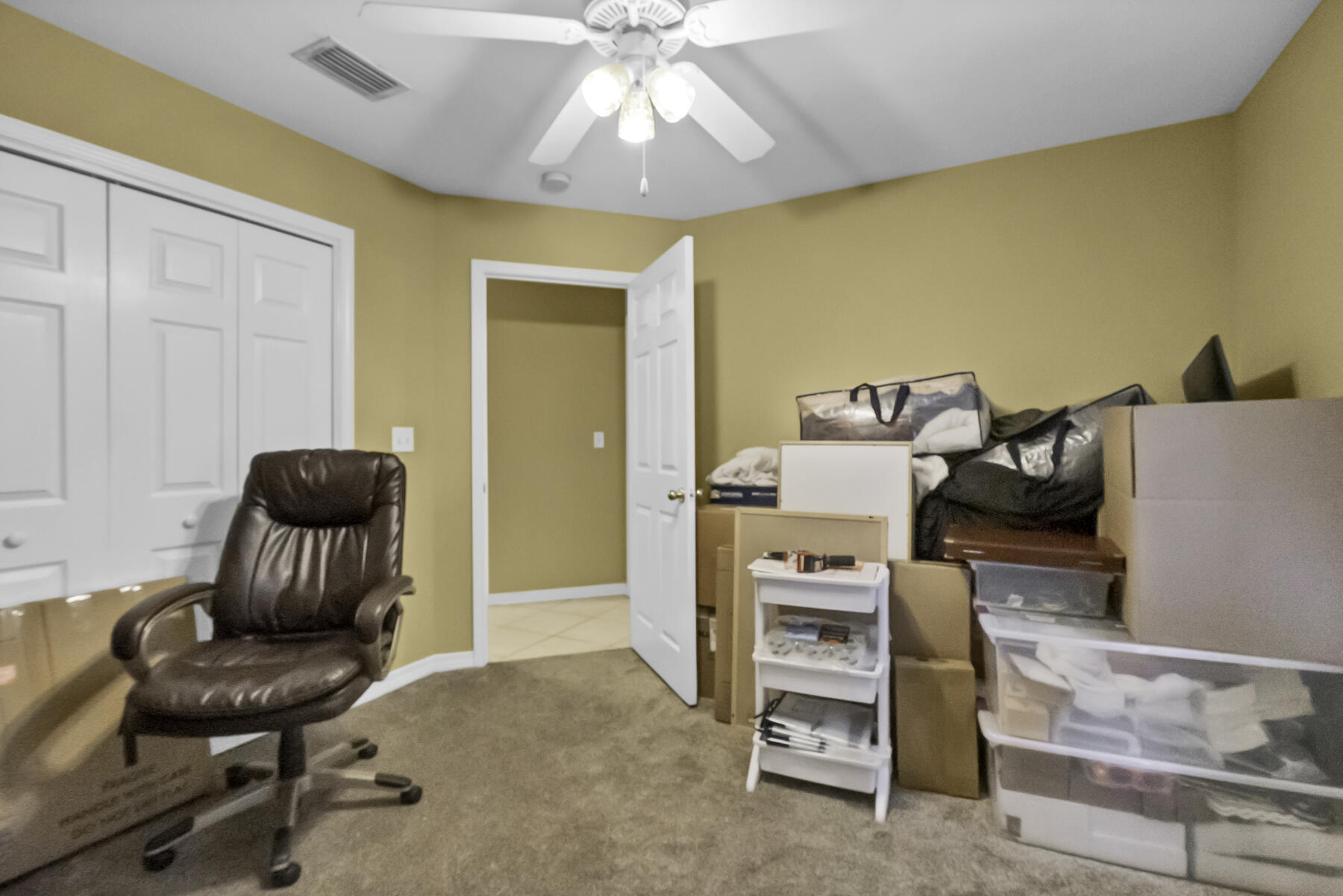 LAKESIDE VILLAGE - Residential Lease