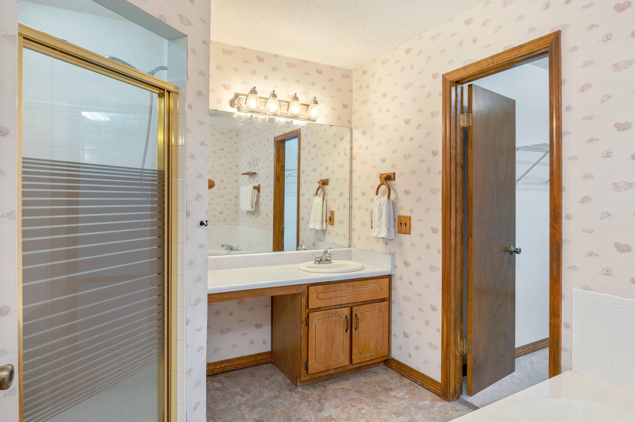 NORTHVIEW ESTATES 4TH ADDN - Residential