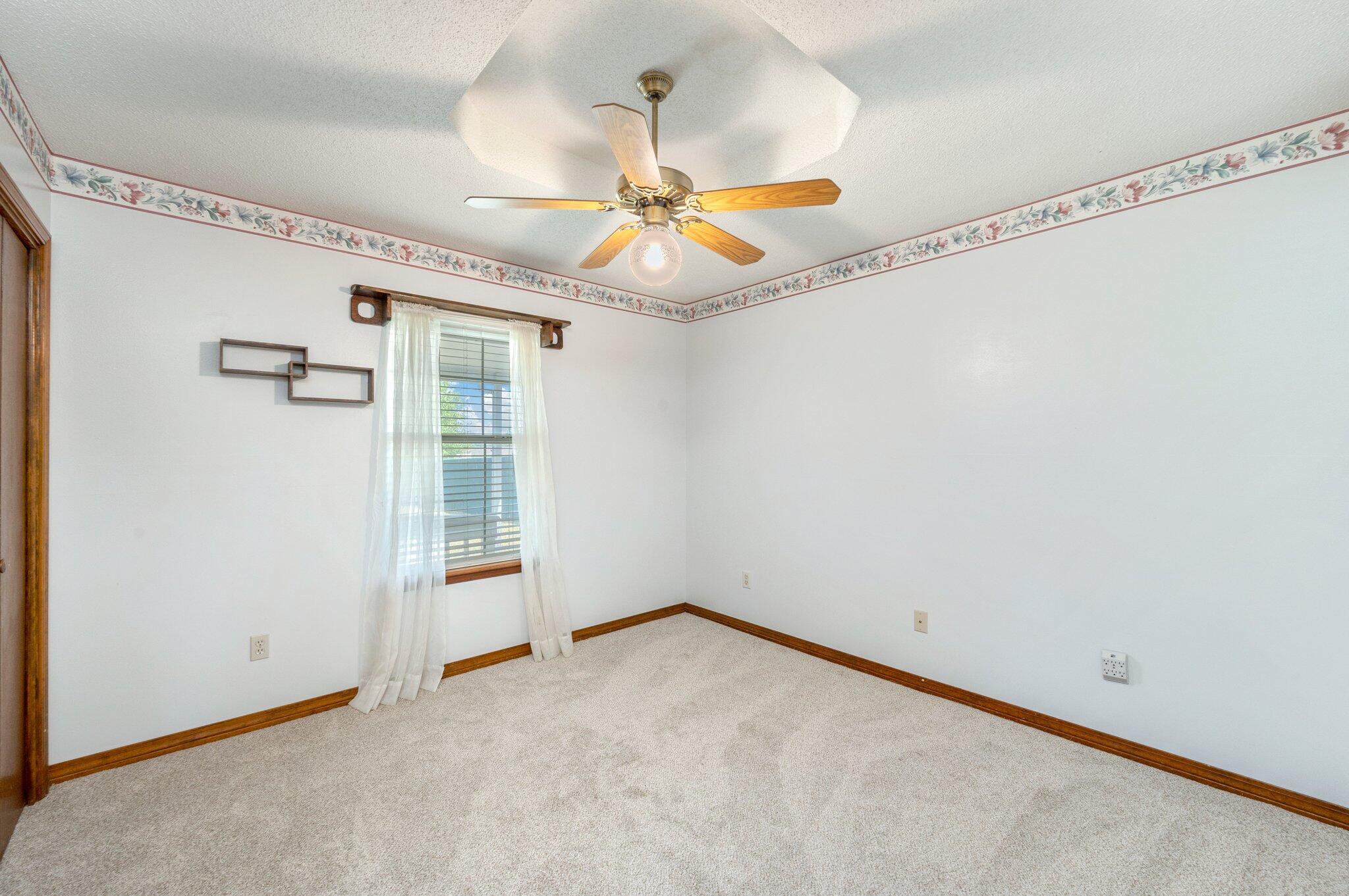 NORTHVIEW ESTATES 4TH ADDN - Residential