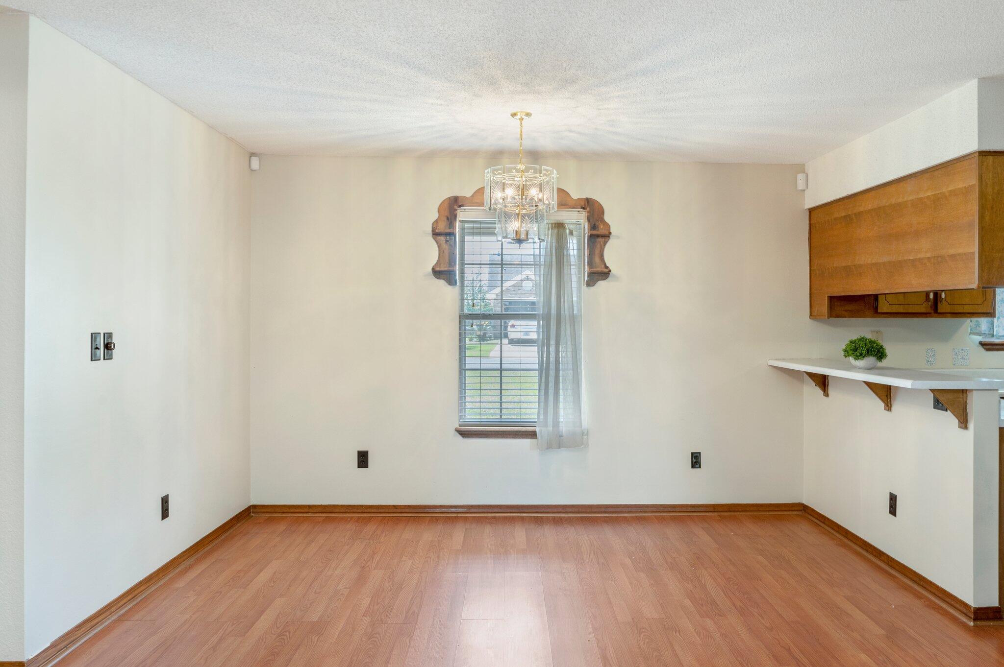 NORTHVIEW ESTATES 4TH ADDN - Residential