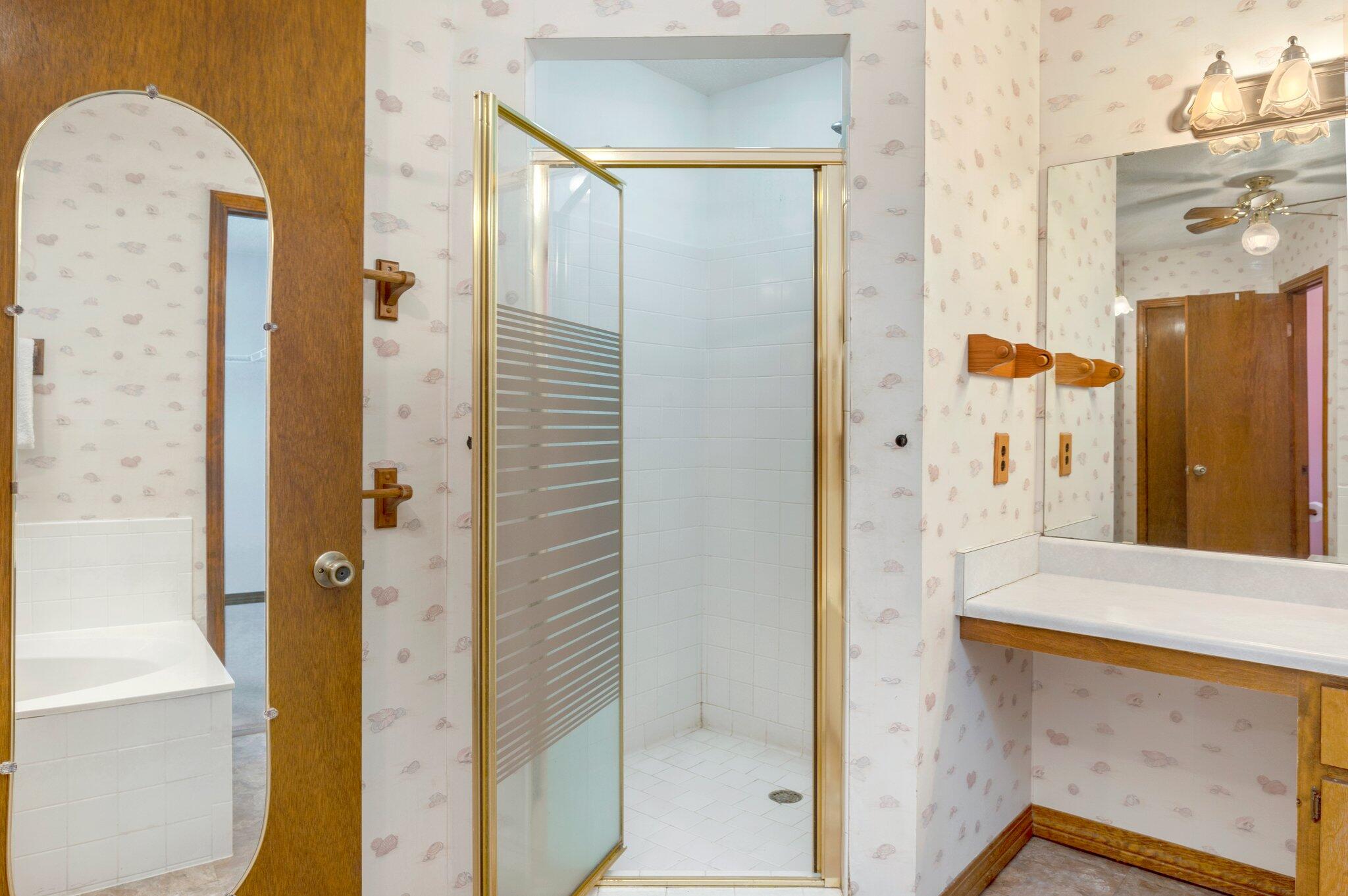 NORTHVIEW ESTATES 4TH ADDN - Residential