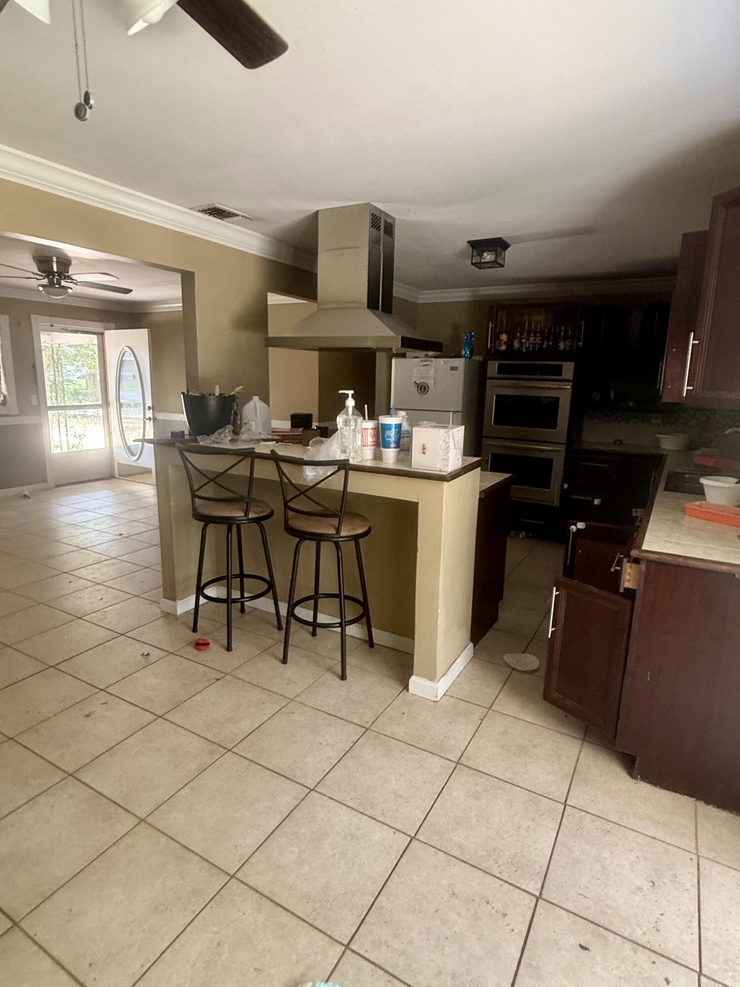 CRESTVIEW - Residential