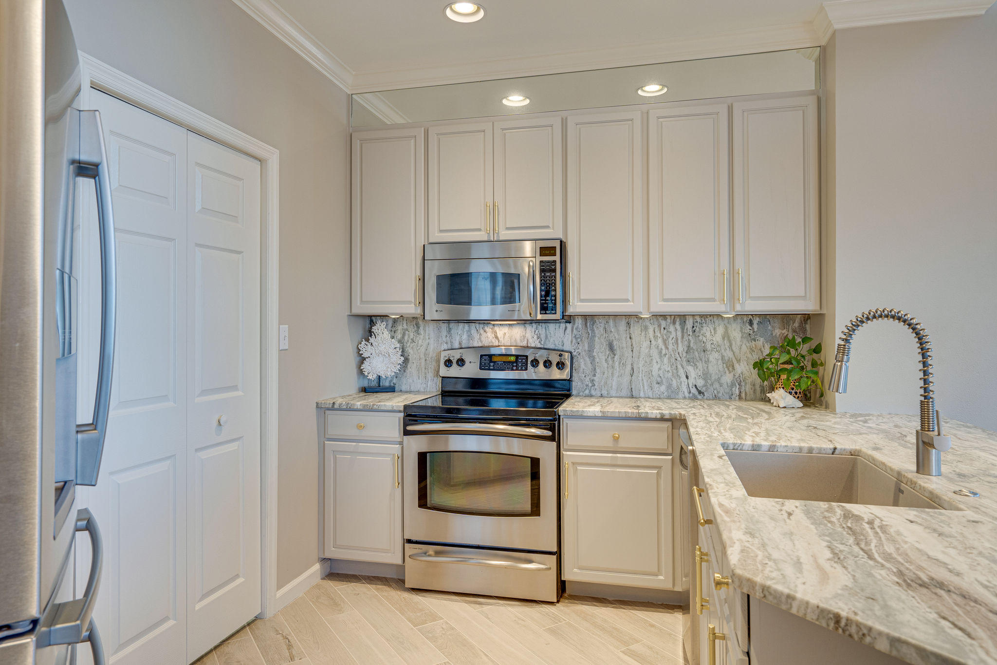 NORTHSHORE - Residential