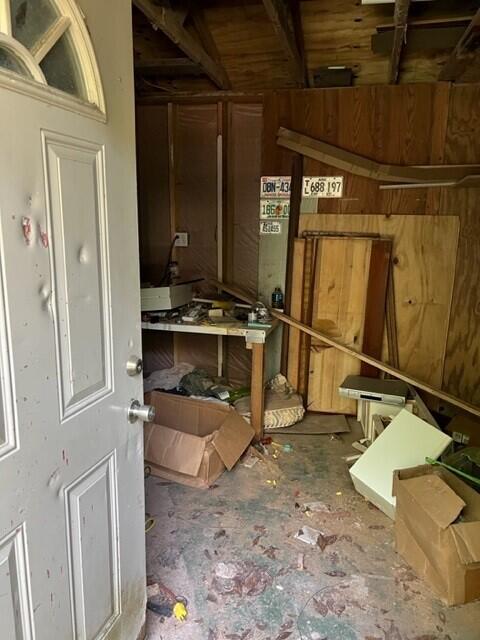 METES & BOUNDS - Residential