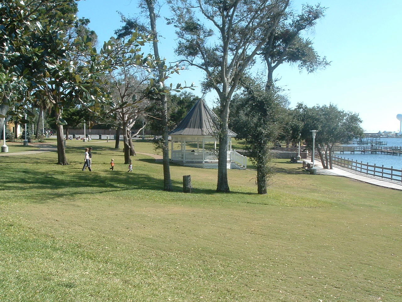 INDIANOLA ON THE WATER - Residential Lease