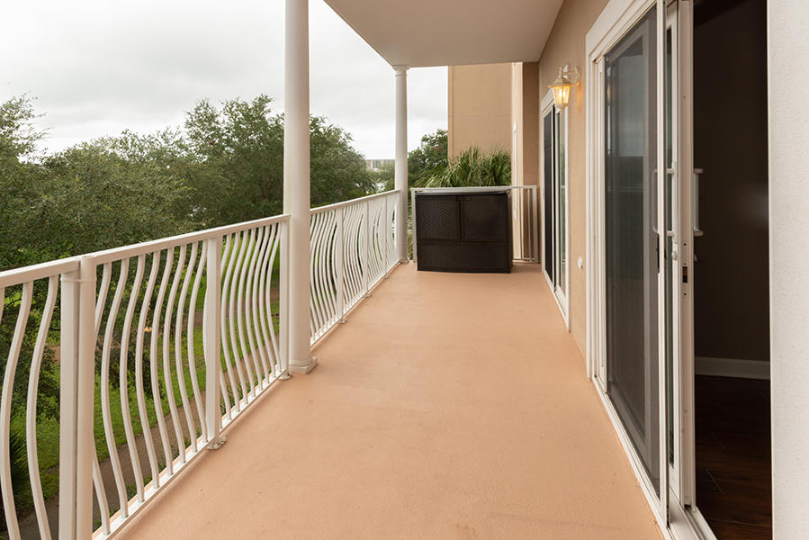 INDIANOLA ON THE WATER - Residential Lease