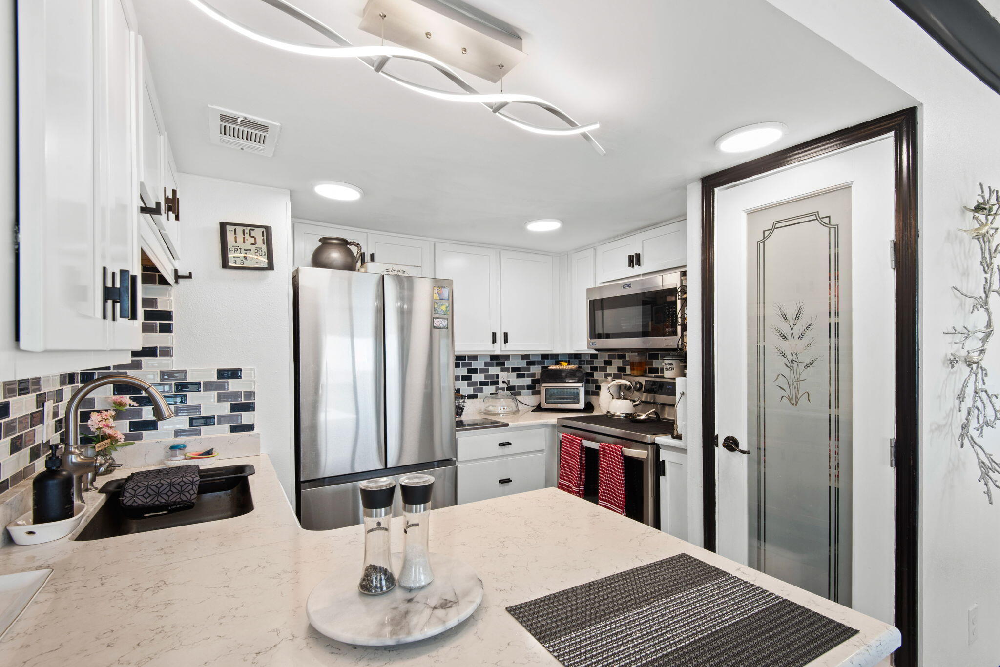 FINISTERRA CONDO - Residential