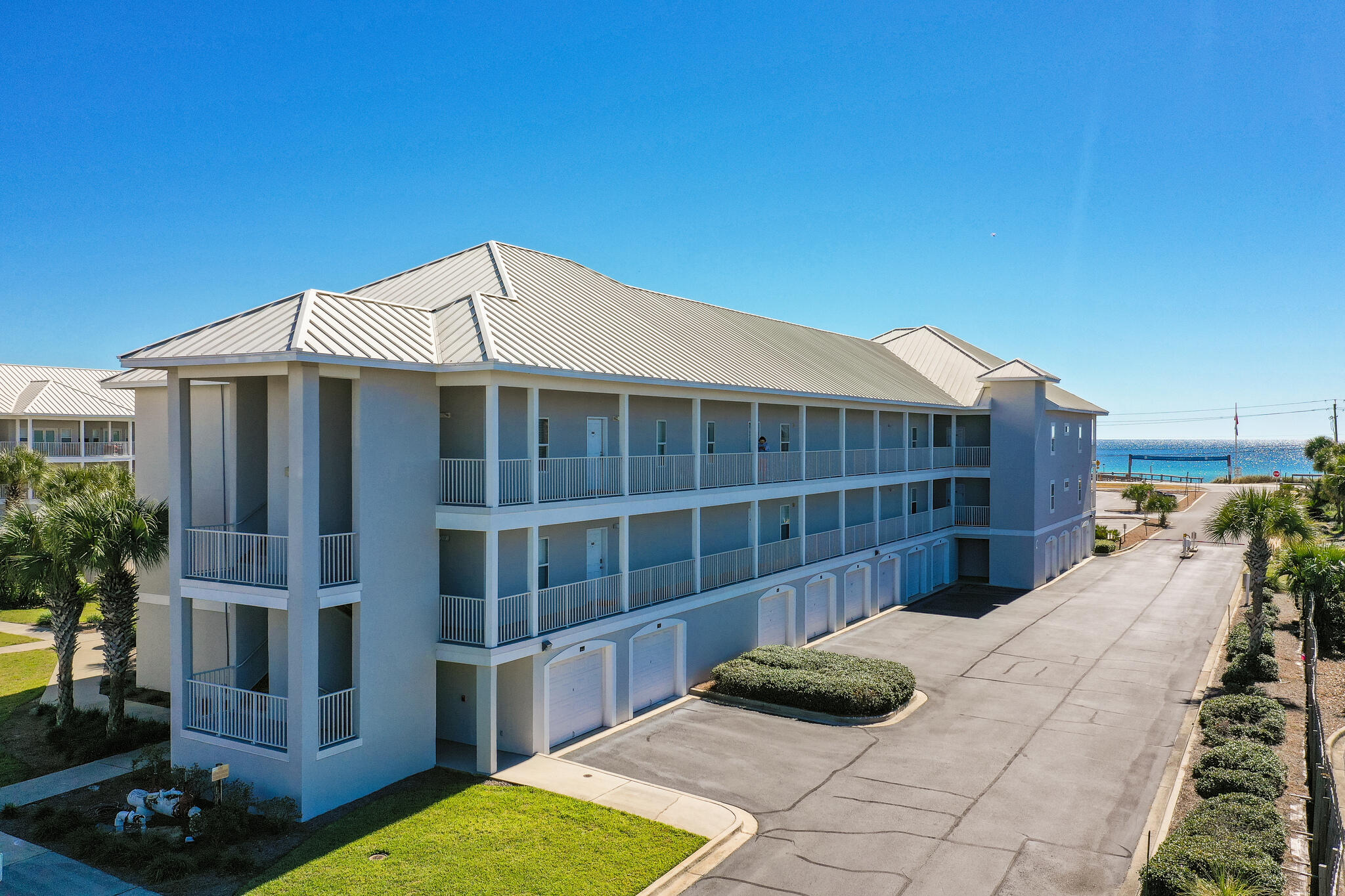 PAVILION PALMS - Residential