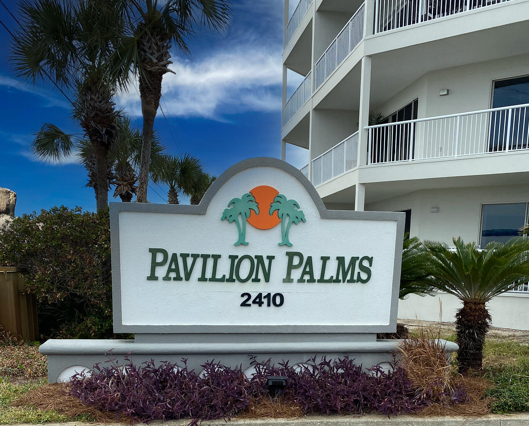 PAVILION PALMS - Residential