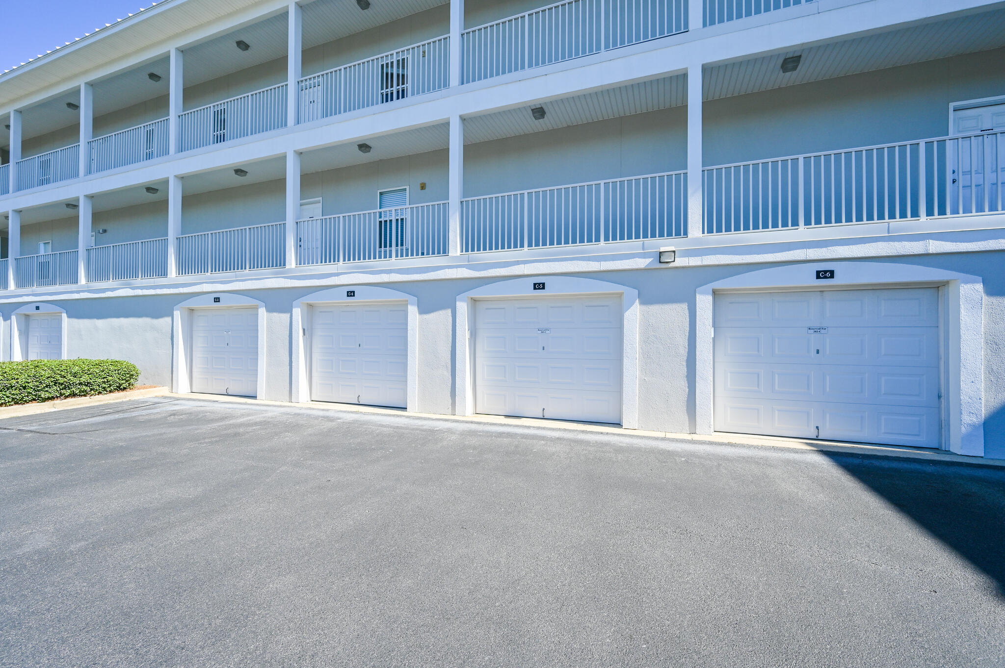PAVILION PALMS - Residential