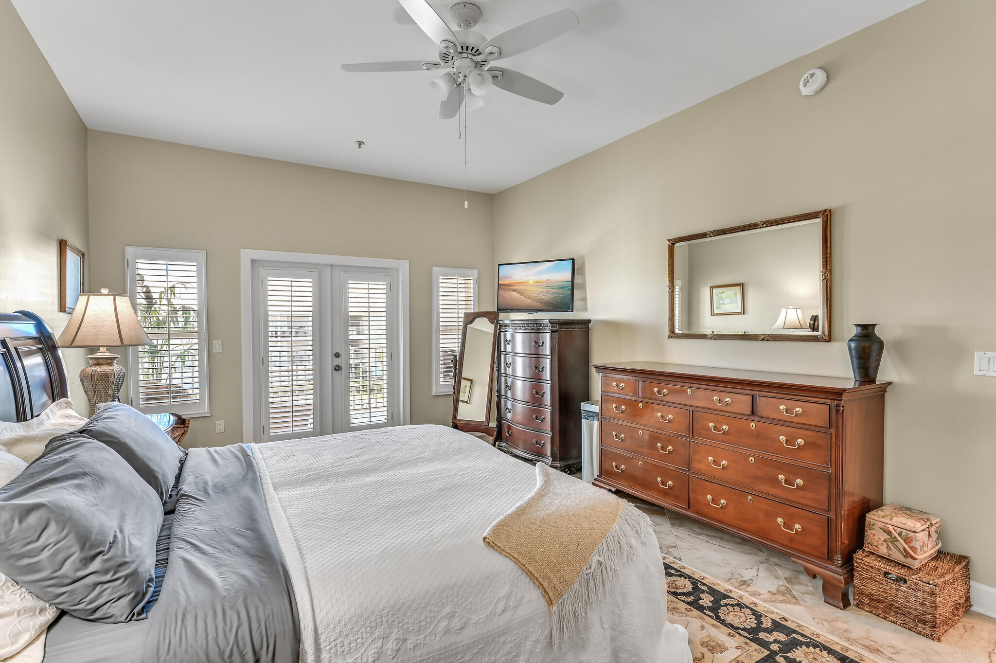 PAVILION PALMS - Residential