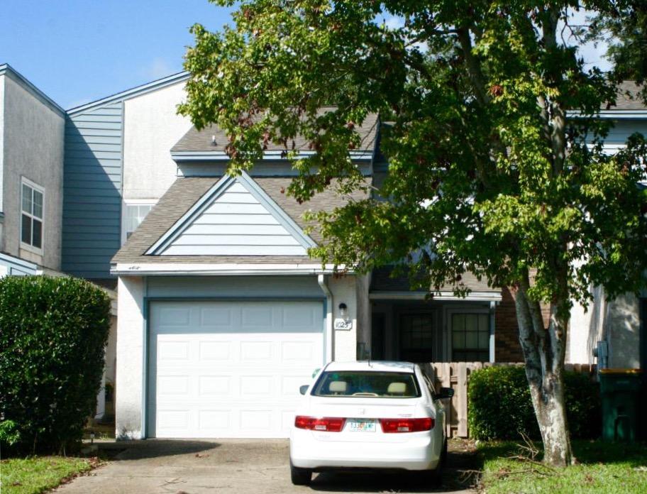 GREEN ARBOR T/H - Residential