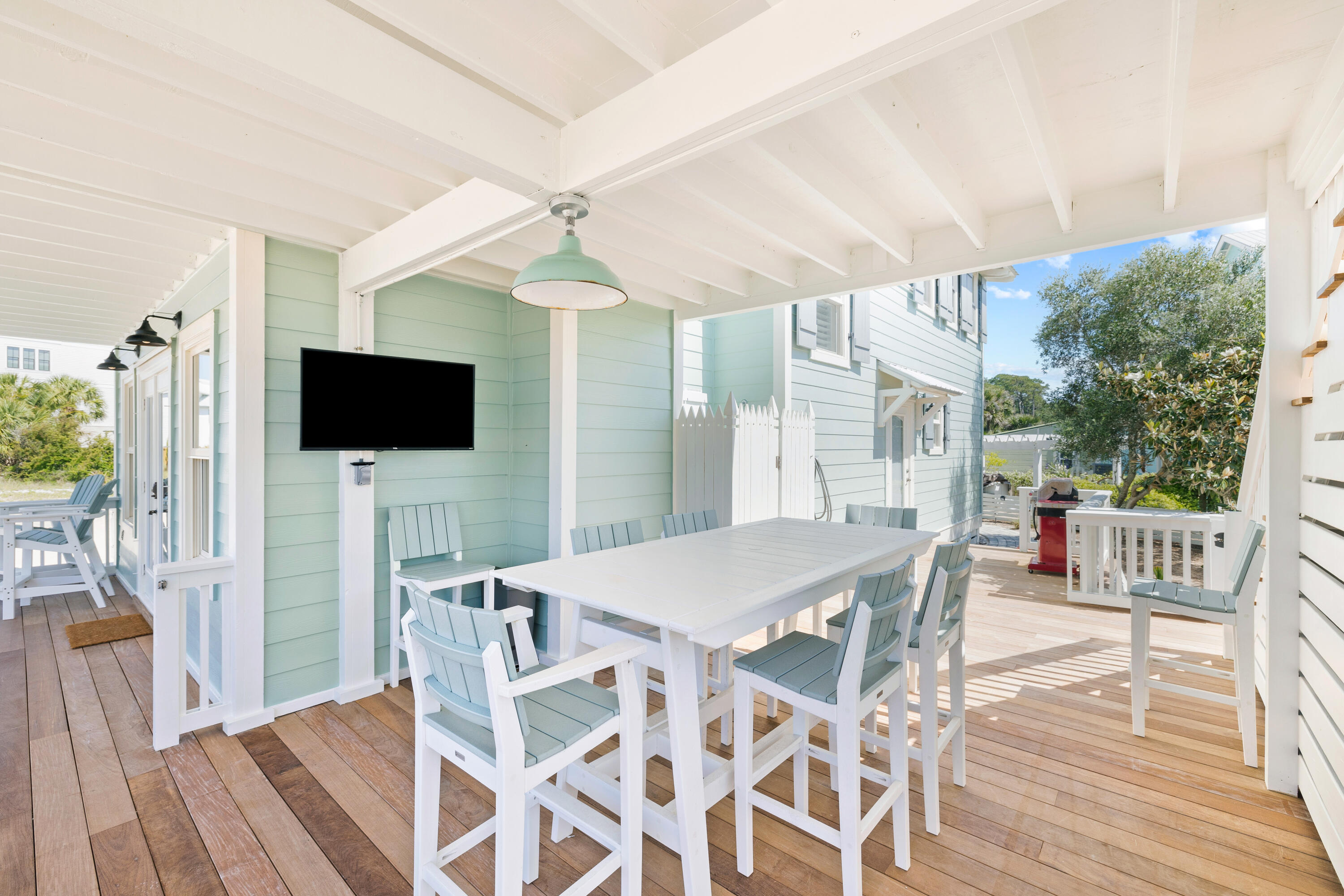 OYSTER LAKE - Residential
