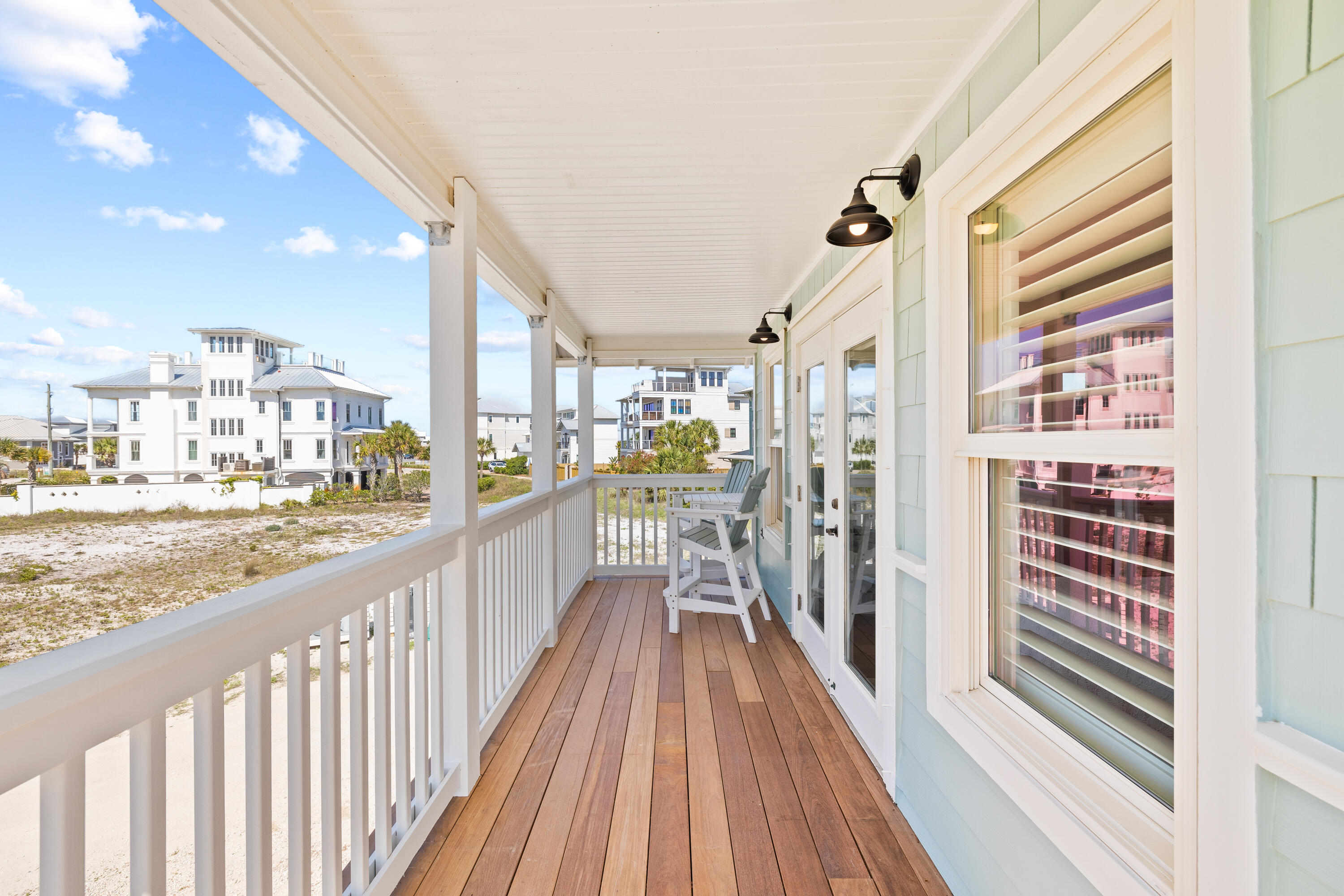 OYSTER LAKE - Residential