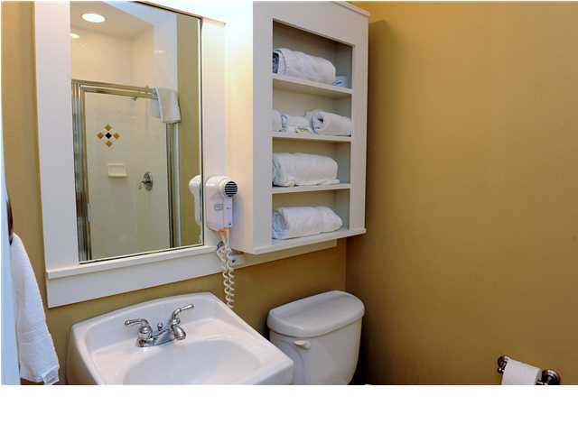 PILOT HOUSE - Residential