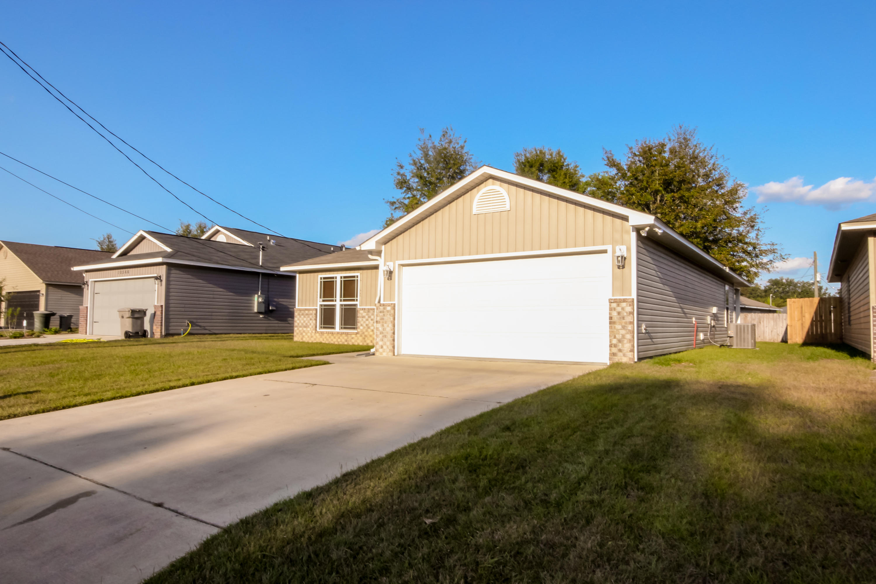 MAPLE OAKS - Residential