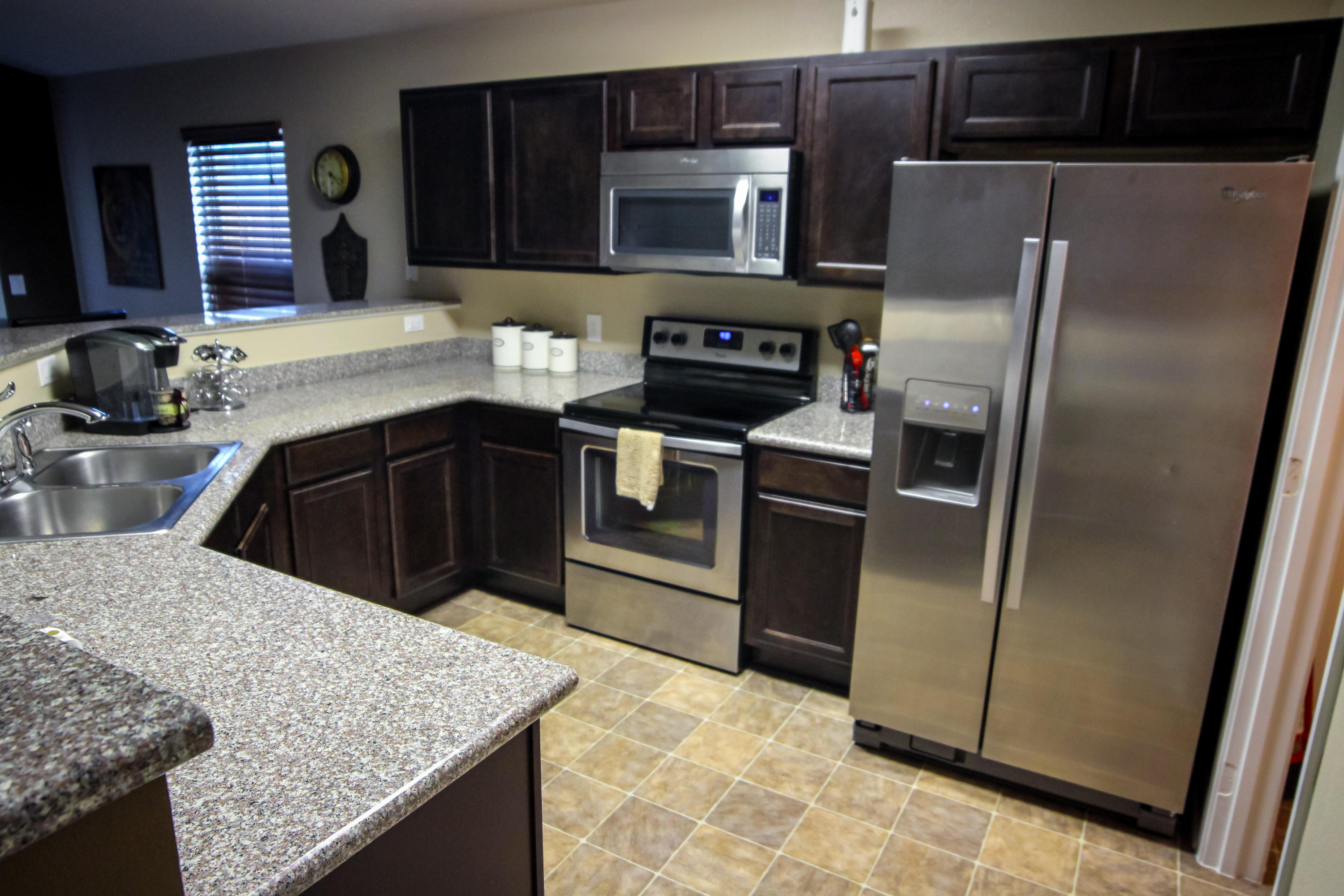 MAPLE OAKS - Residential