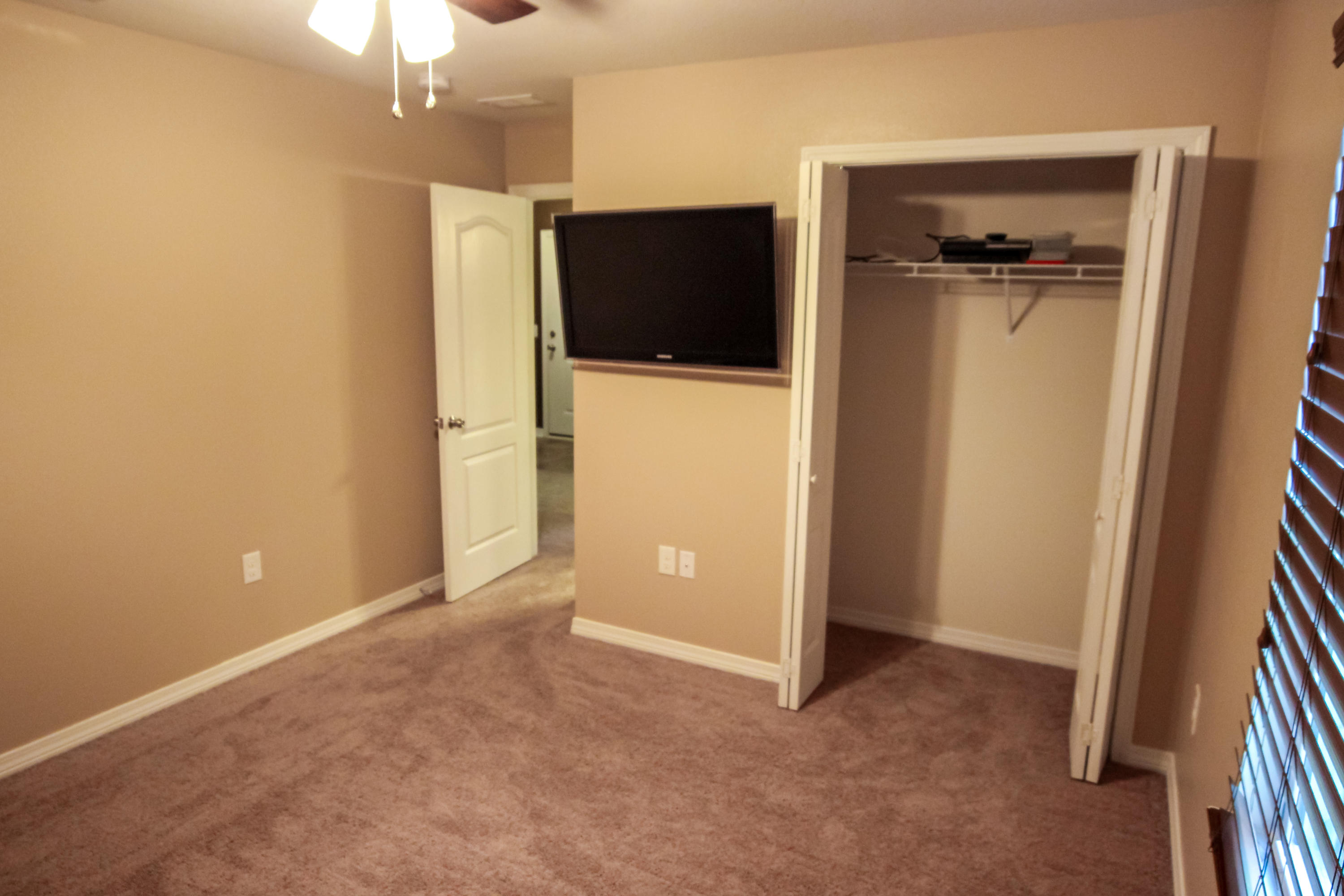 MAPLE OAKS - Residential