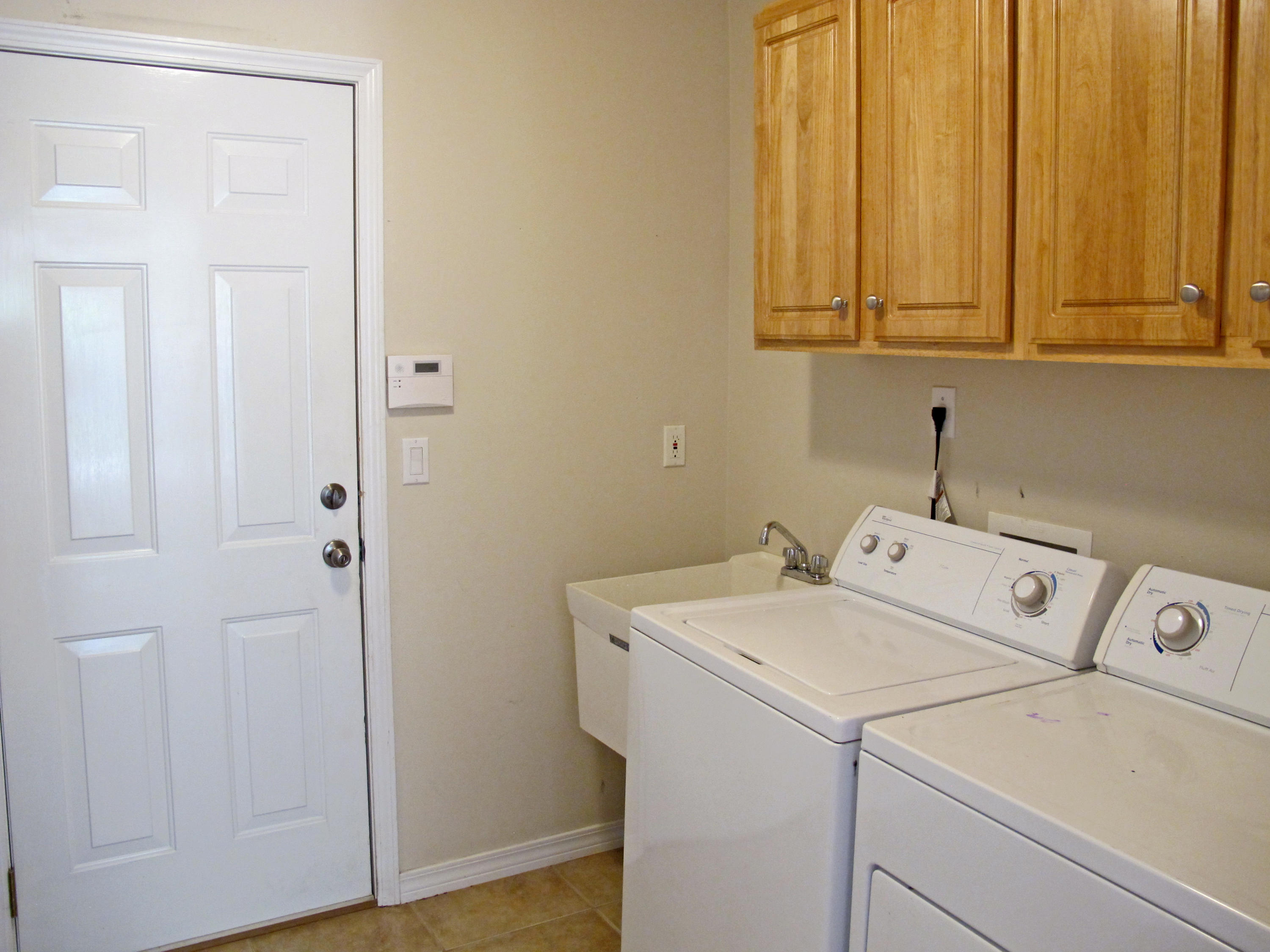 OAK POINTE - Residential