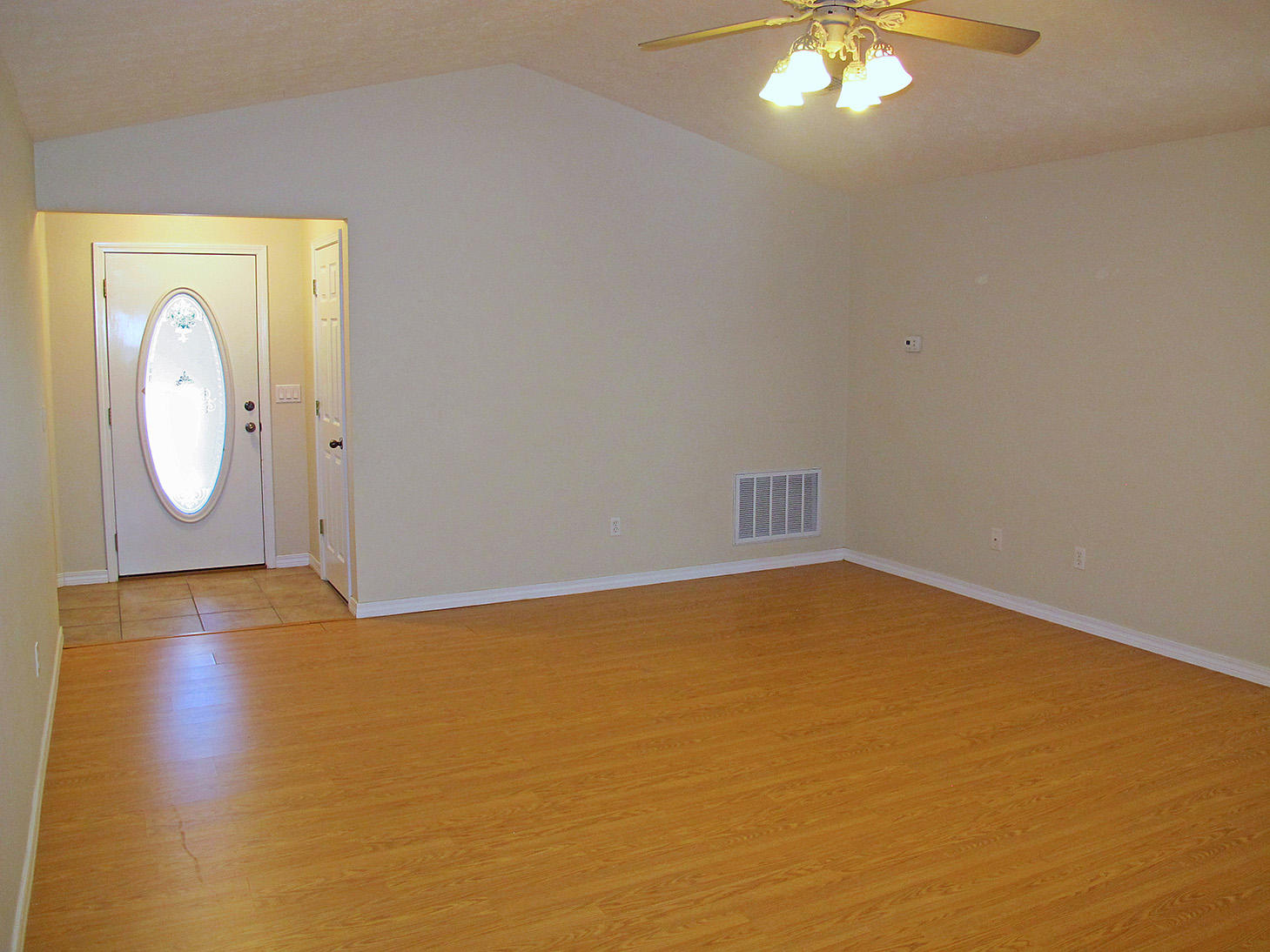 OAK POINTE - Residential