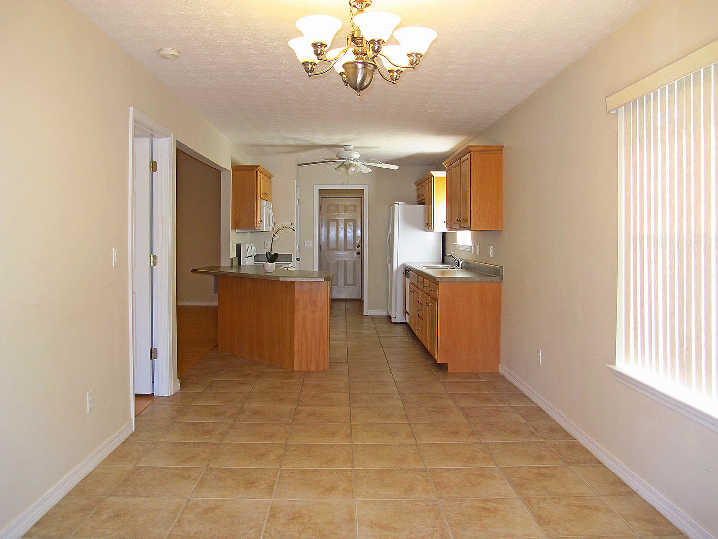 OAK POINTE - Residential