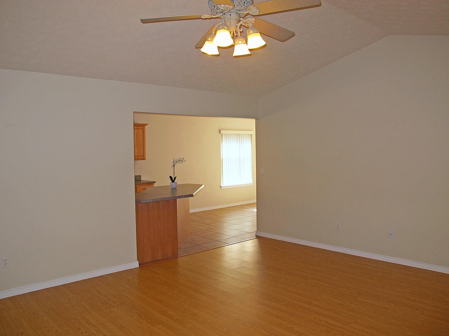 OAK POINTE - Residential