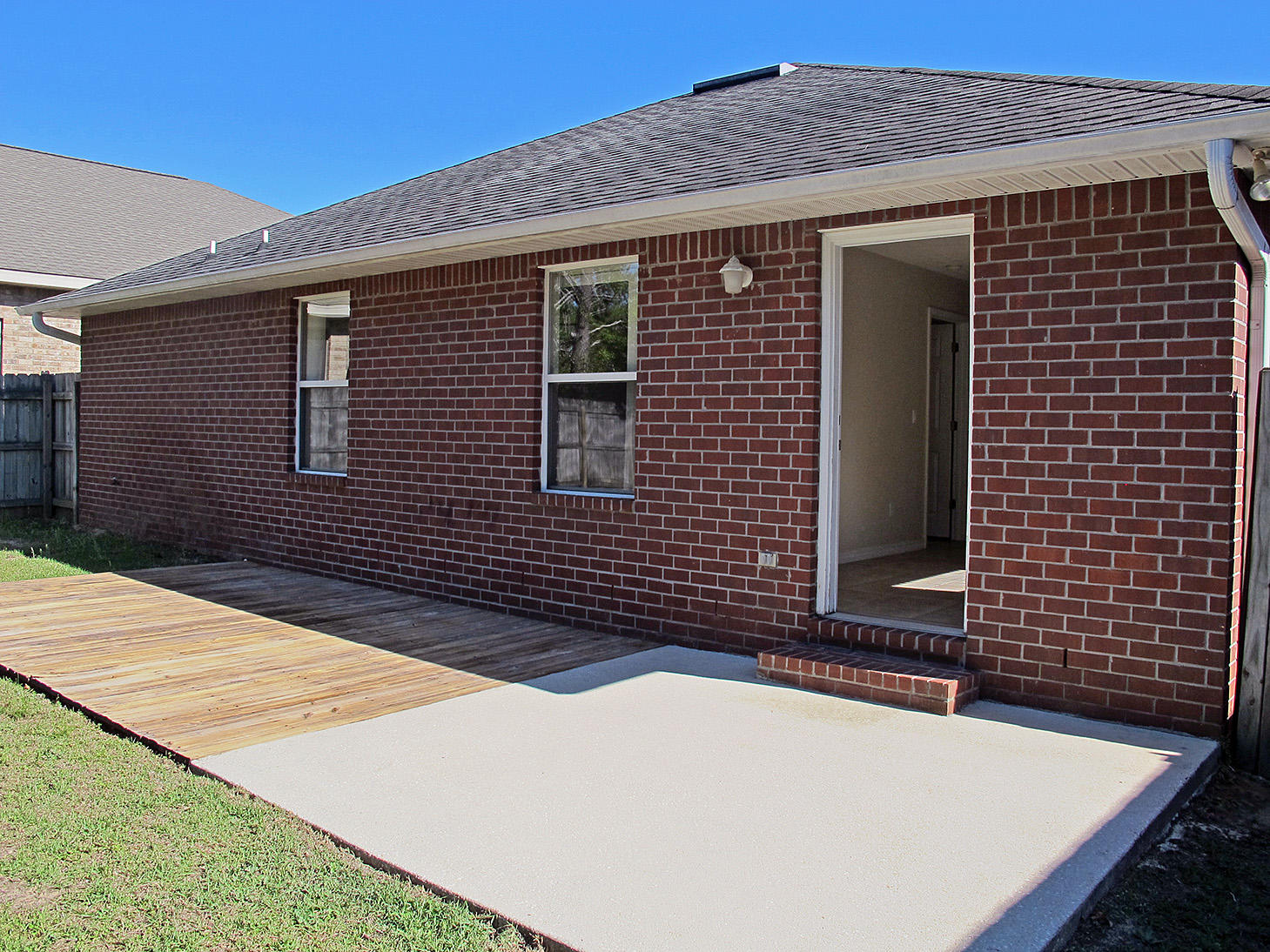 OAK POINTE - Residential