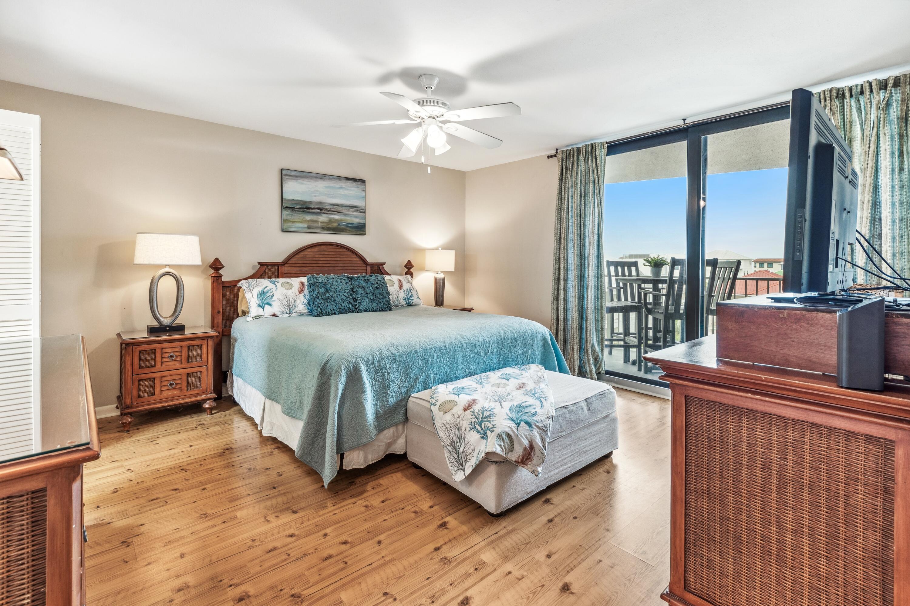Mainsail Condo Ph Iv - Residential