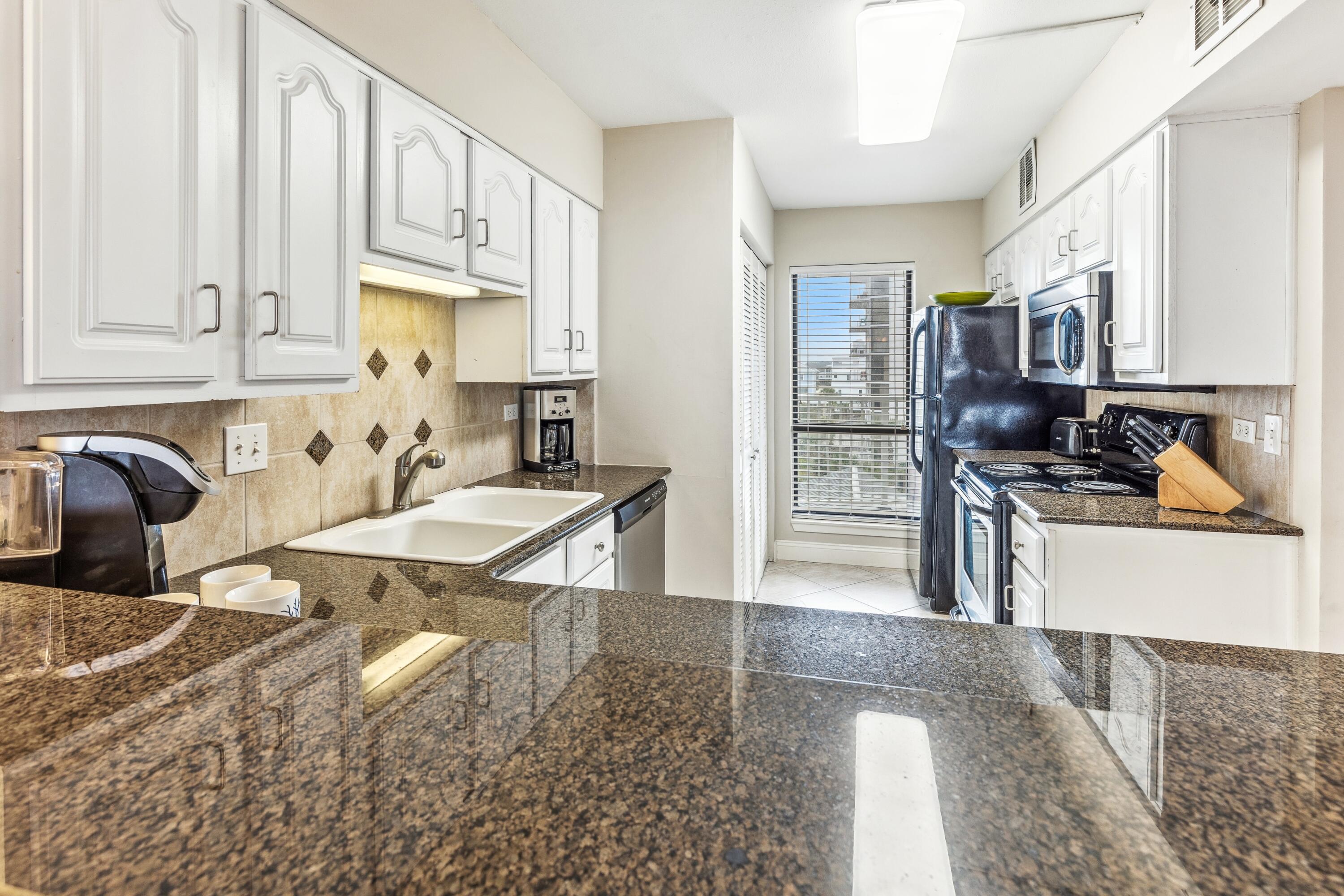 Mainsail Condo Ph Iv - Residential