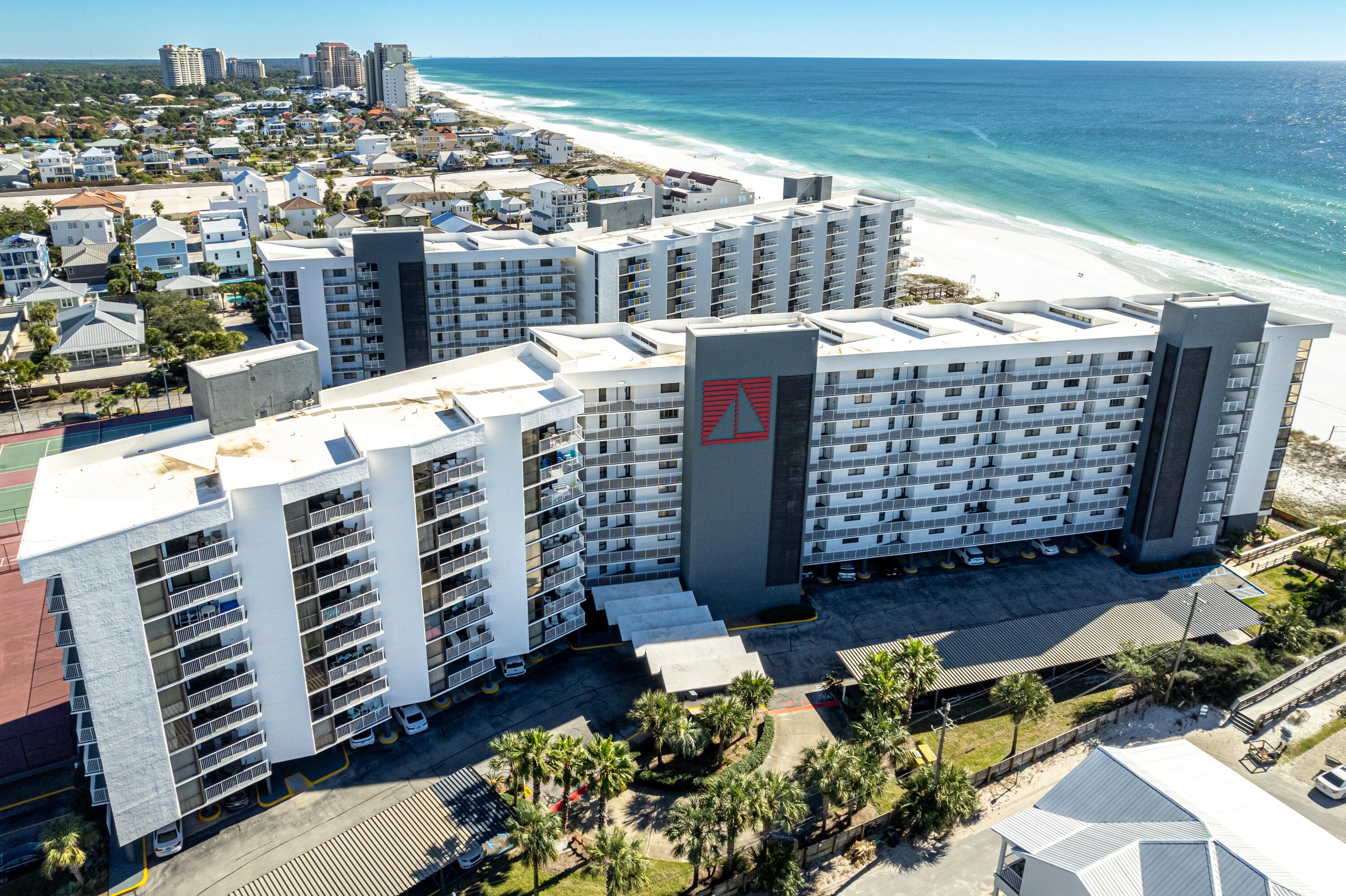 Mainsail Condo Ph Iv - Residential