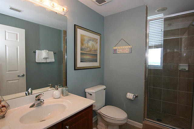 SILVER BEACH TOWERS - Residential