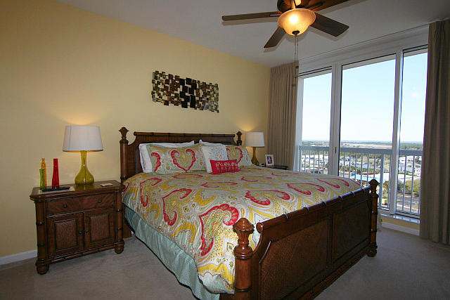 SILVER BEACH TOWERS - Residential