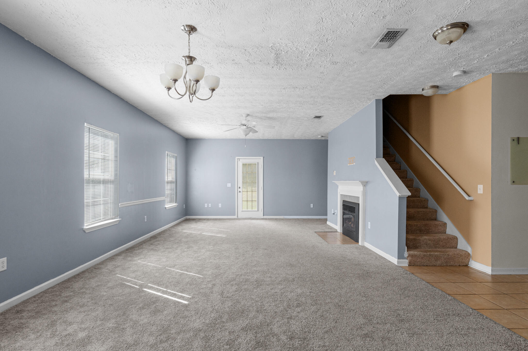 LAKE SILVER 1ST ADD - Residential Lease