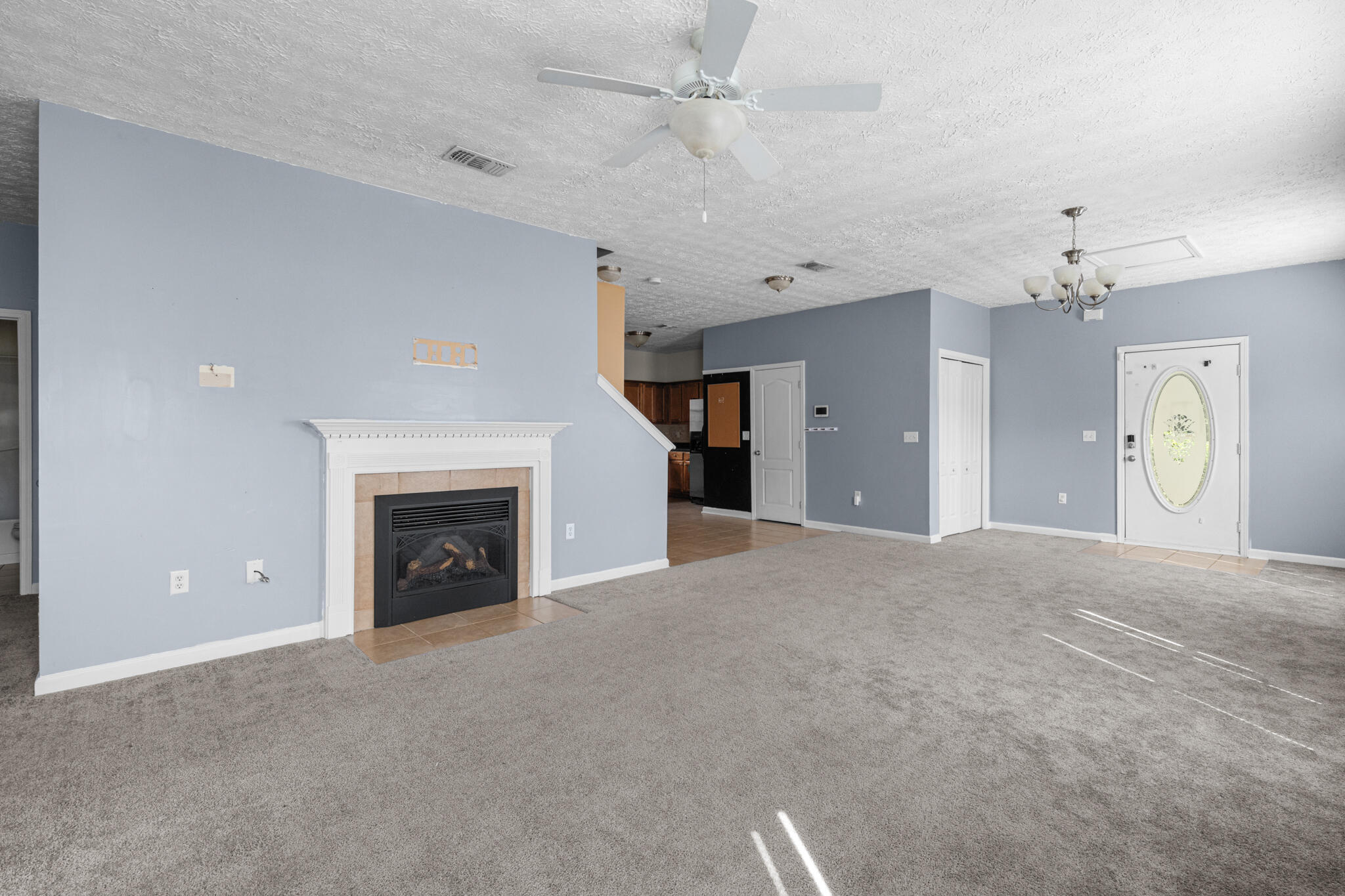 LAKE SILVER 1ST ADD - Residential Lease