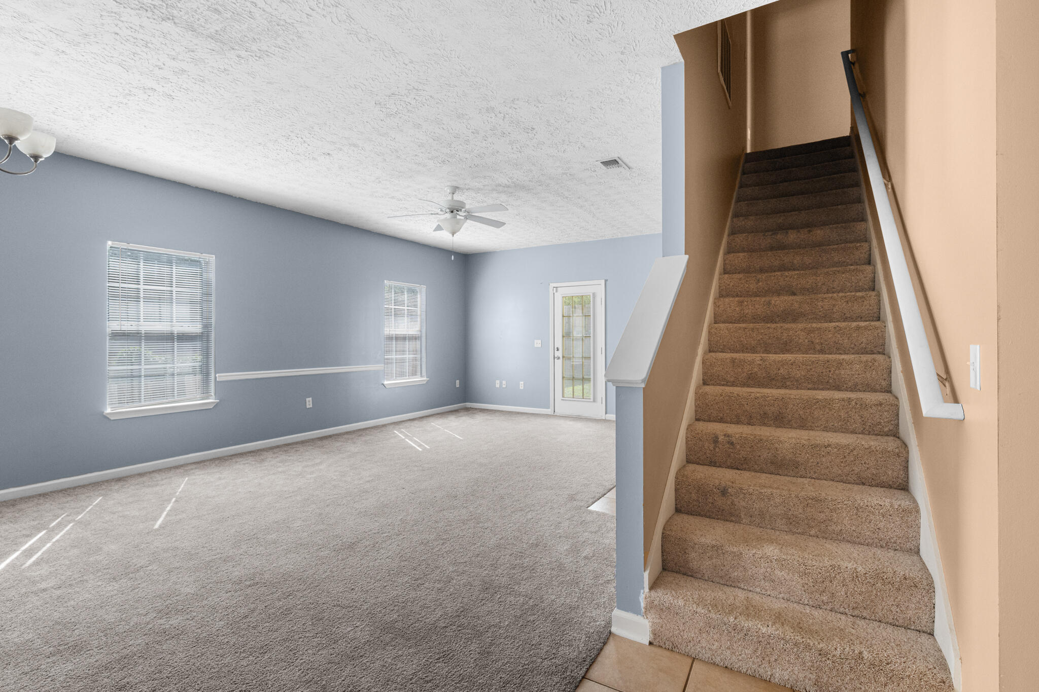 LAKE SILVER 1ST ADD - Residential Lease