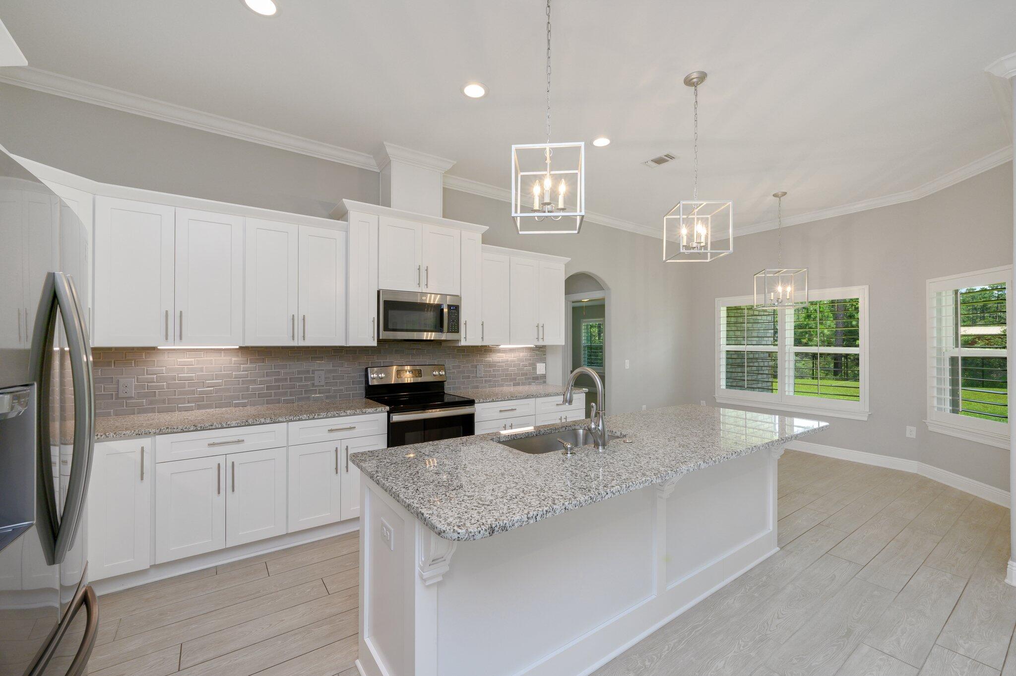 HOLLEY BY THE SEA - Residential