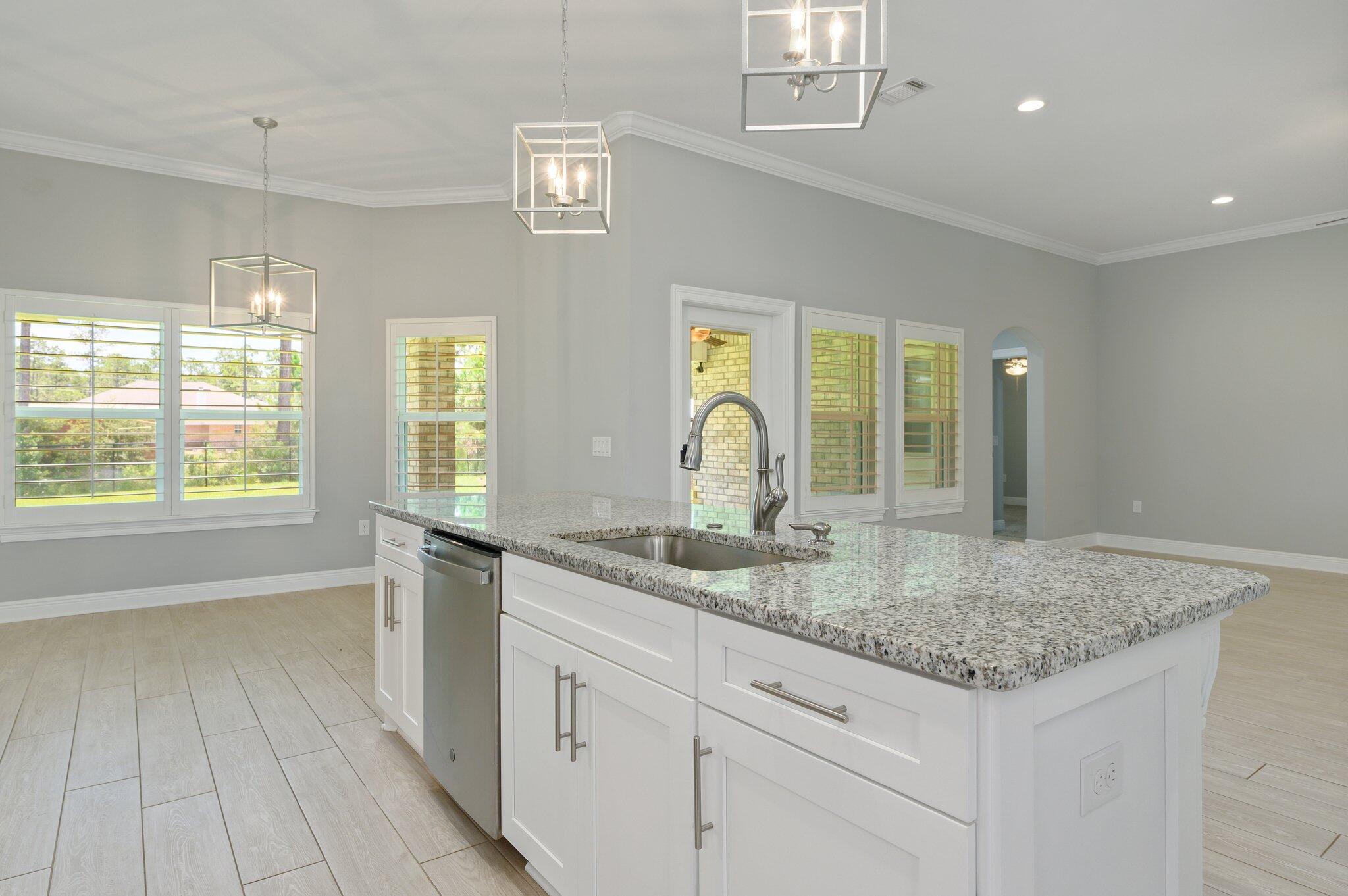 HOLLEY BY THE SEA - Residential