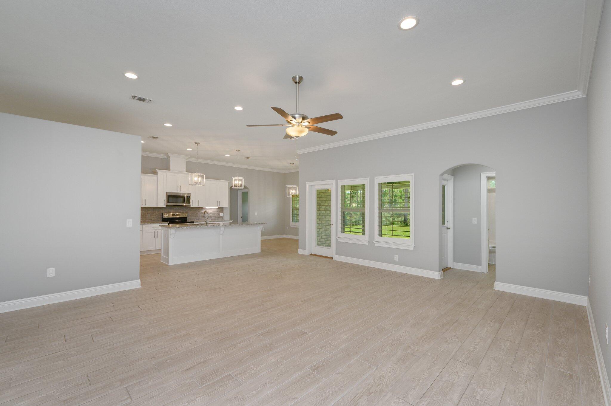 HOLLEY BY THE SEA - Residential