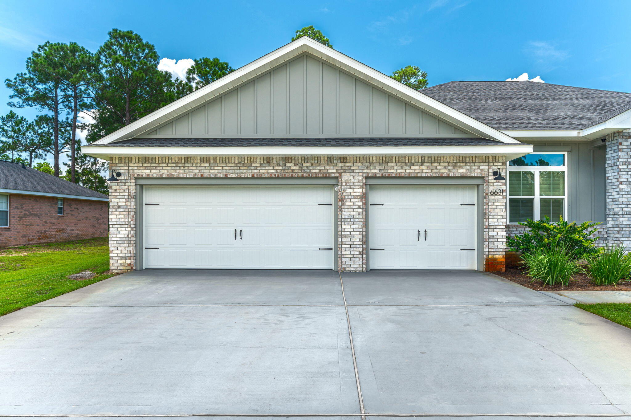 HOLLEY BY THE SEA - Residential