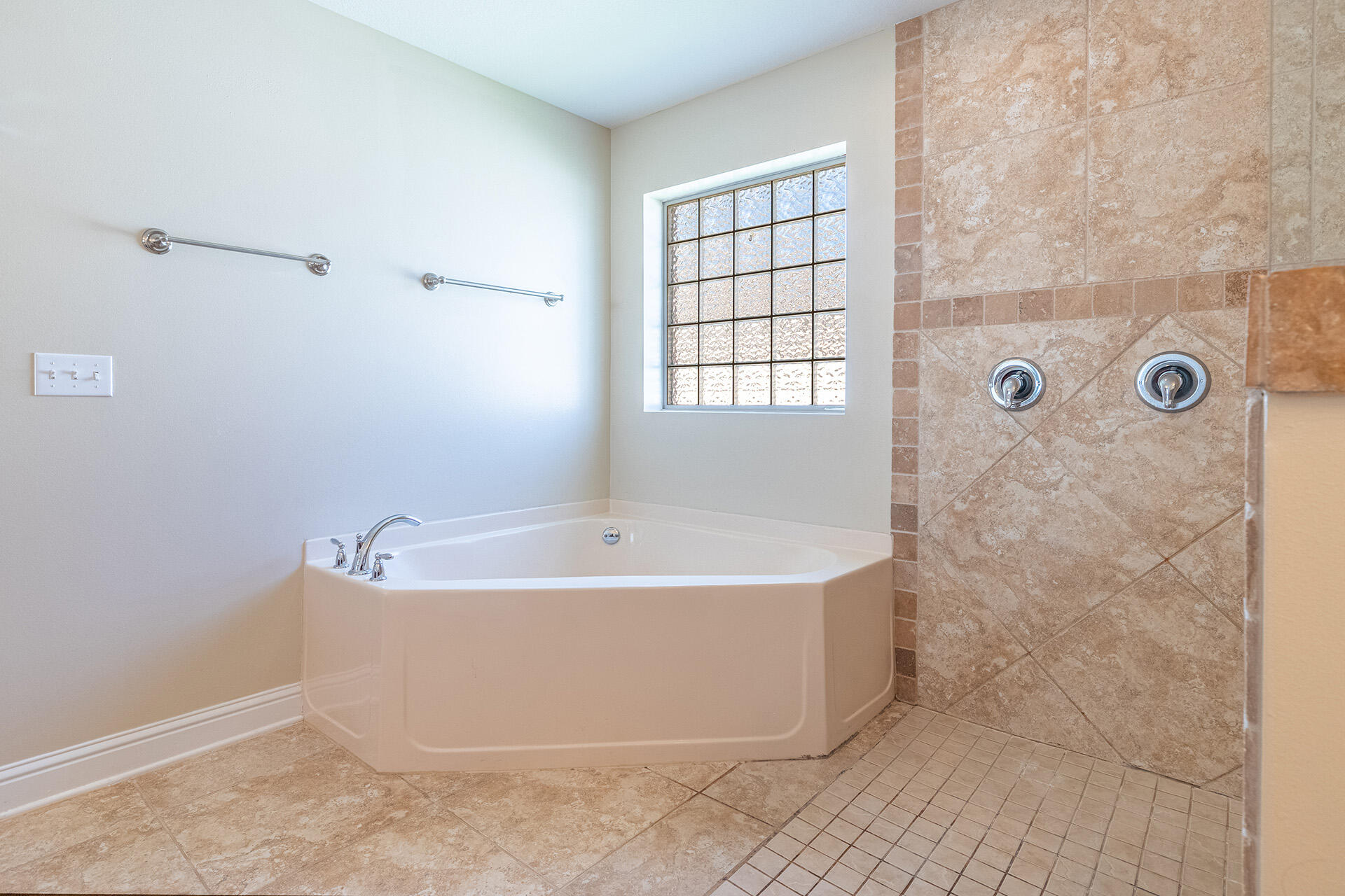 BROOKE ESTATES PH II - Residential