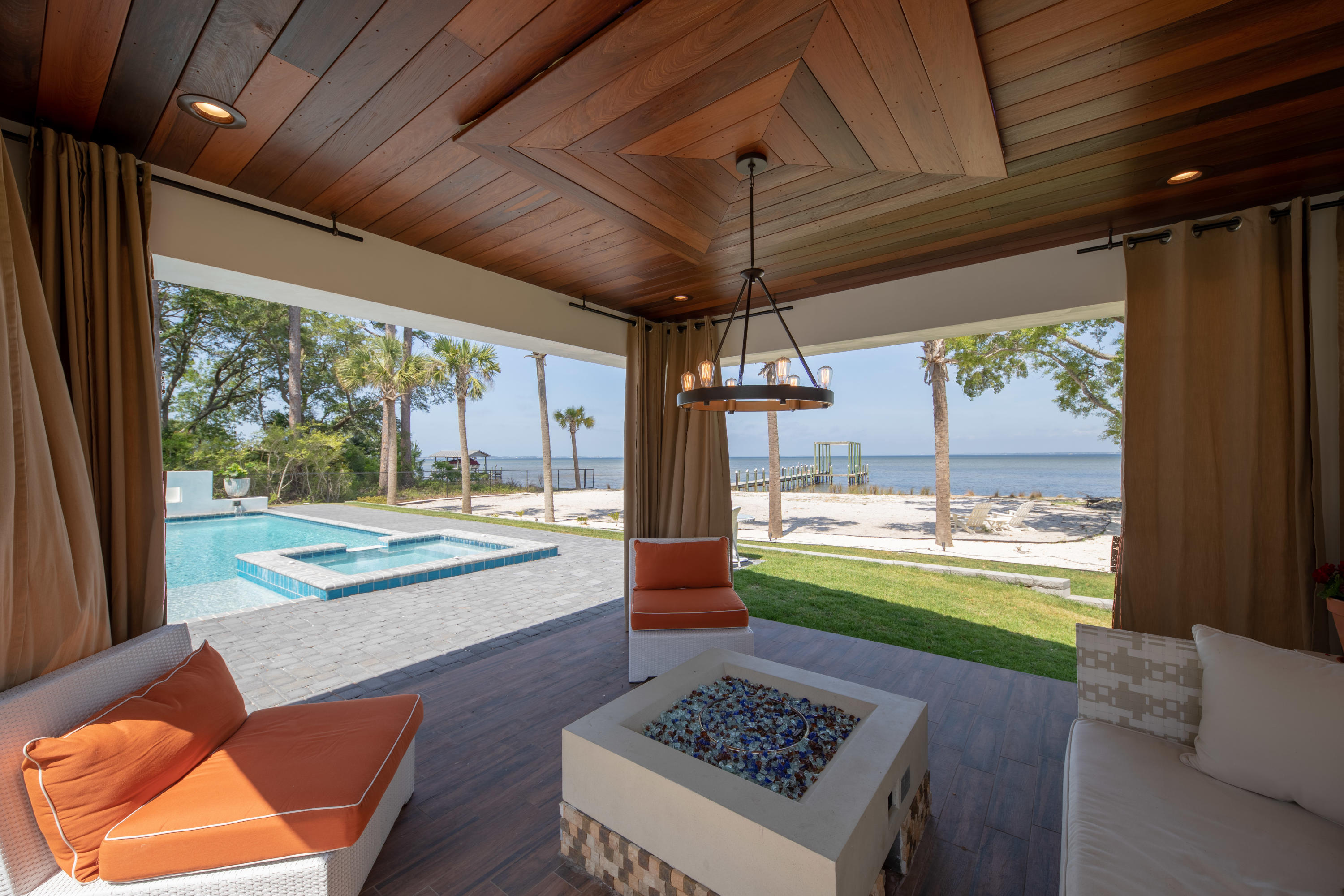 DRIFTWOOD ESTATES - Residential