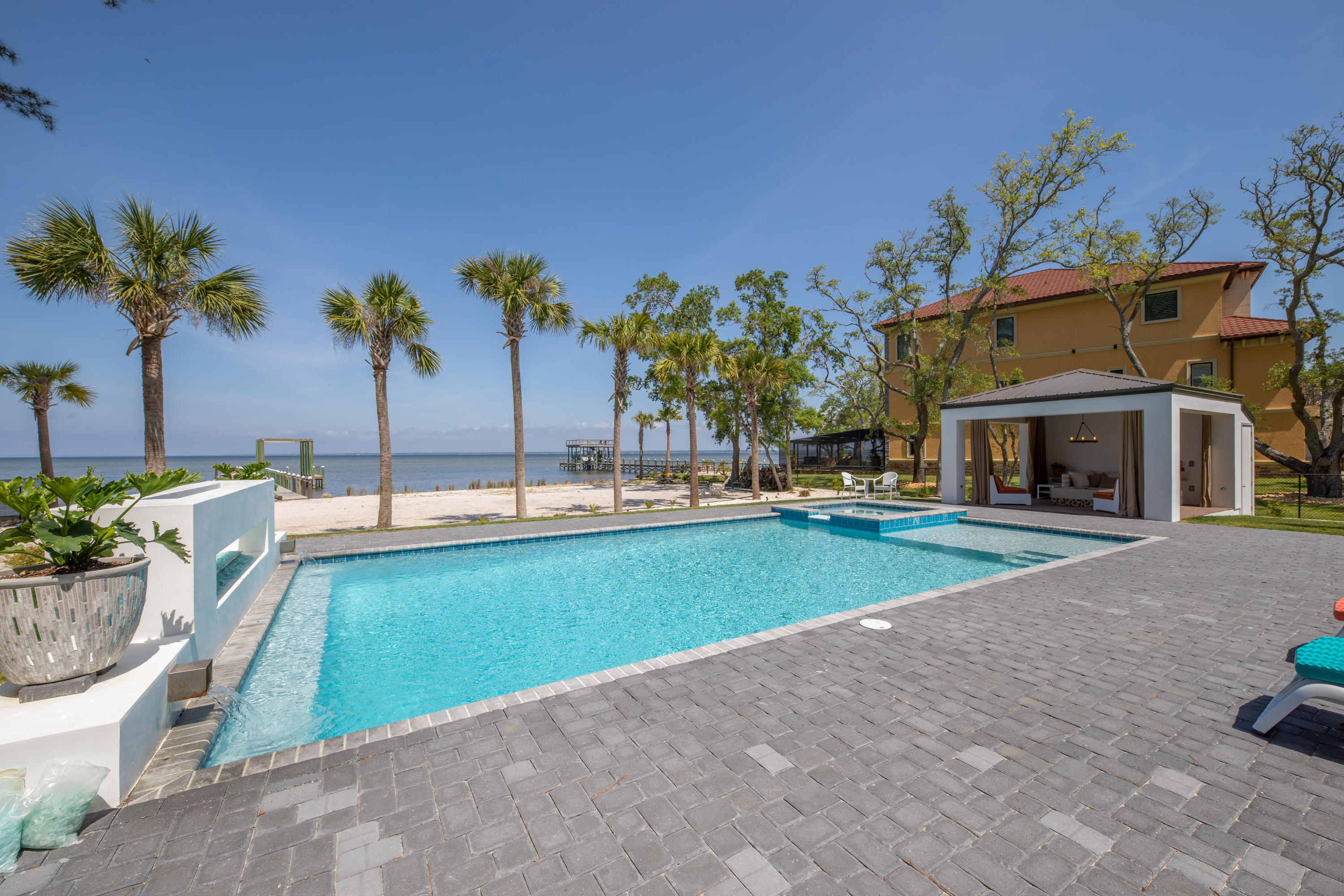 DRIFTWOOD ESTATES - Residential