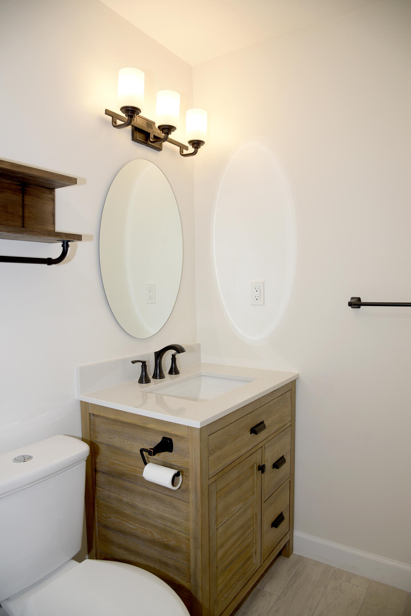 VALPARAISO PINECREST 6 - Residential Lease