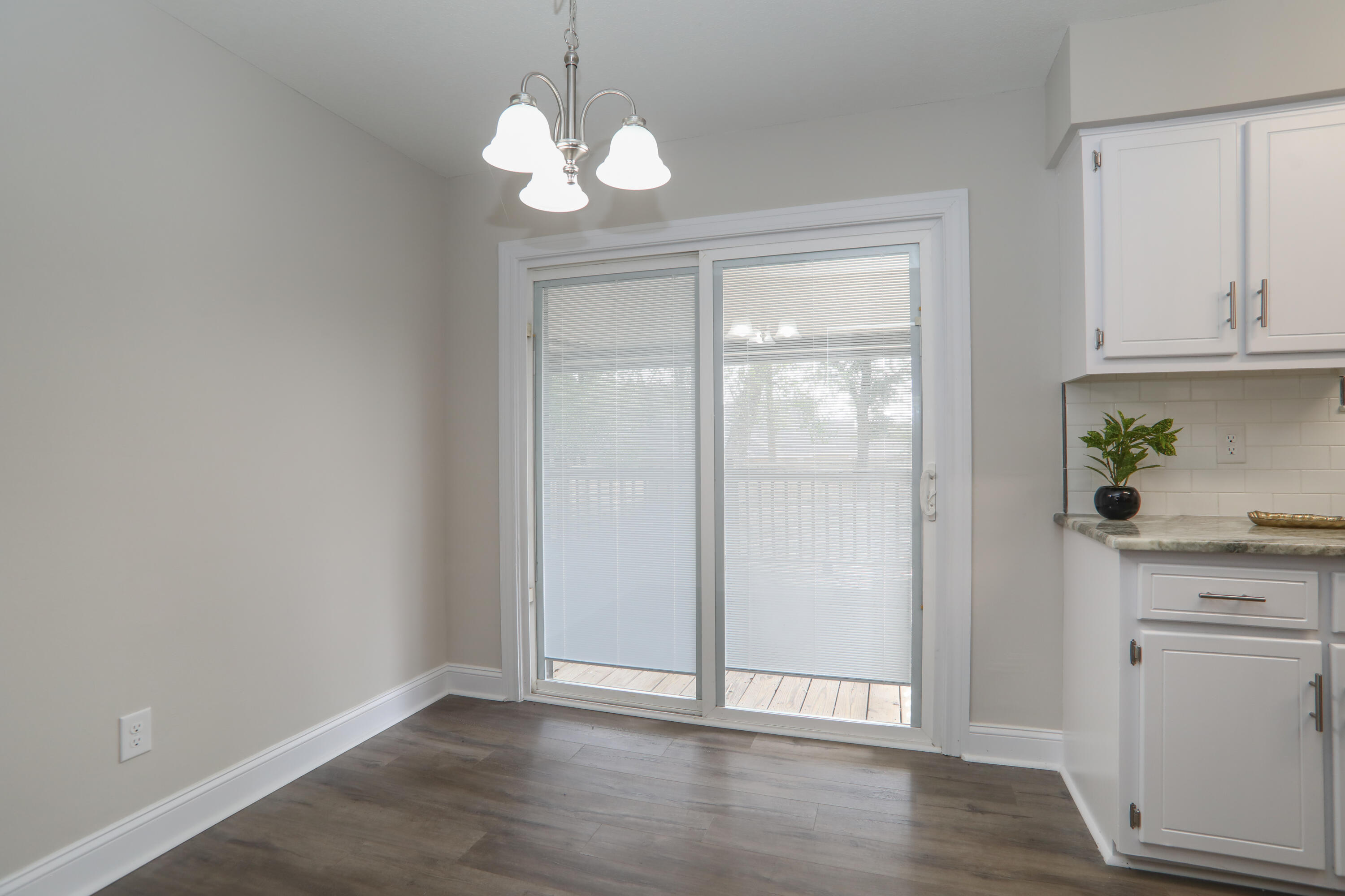 CRESTVIEW - Residential