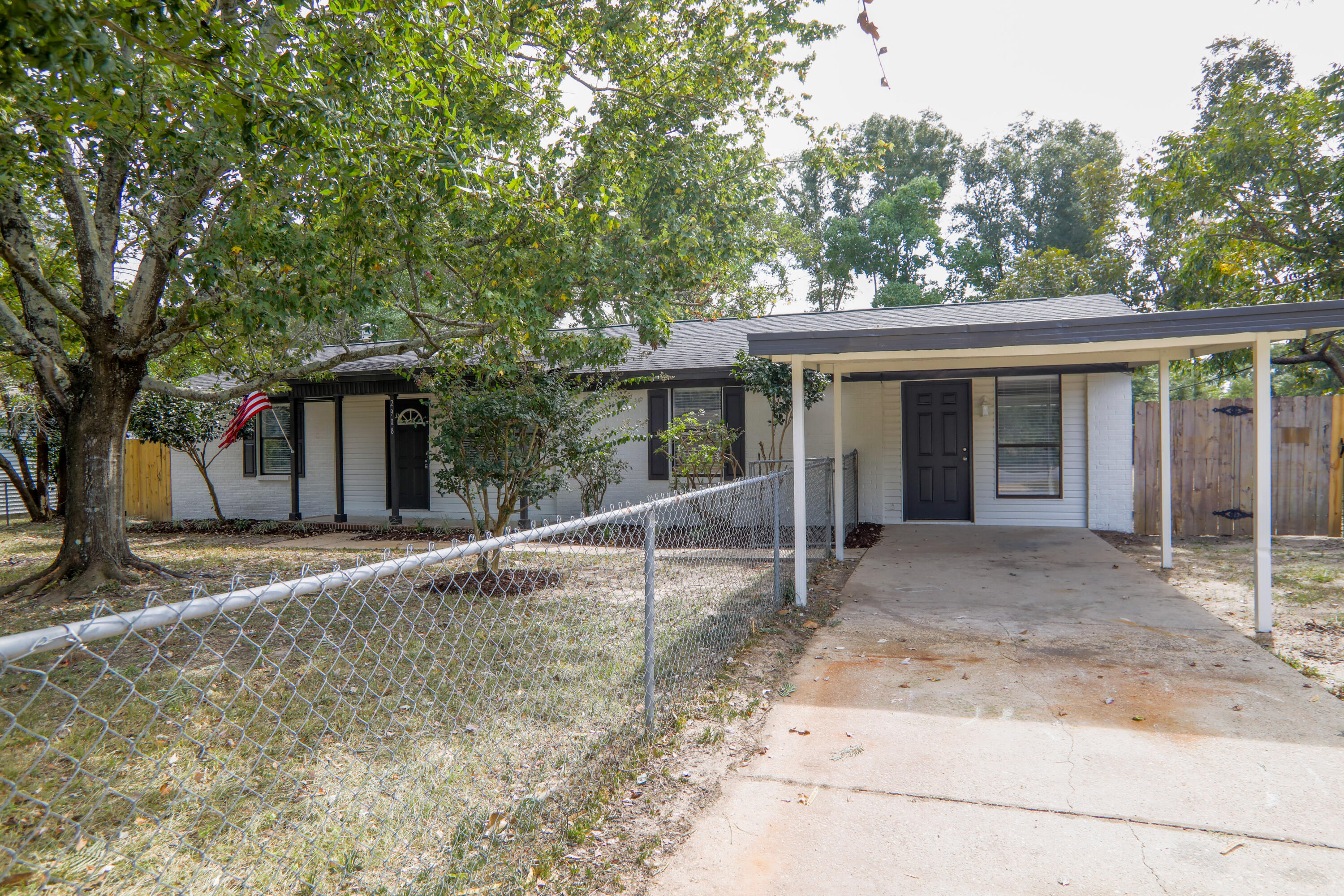 CRESTVIEW - Residential