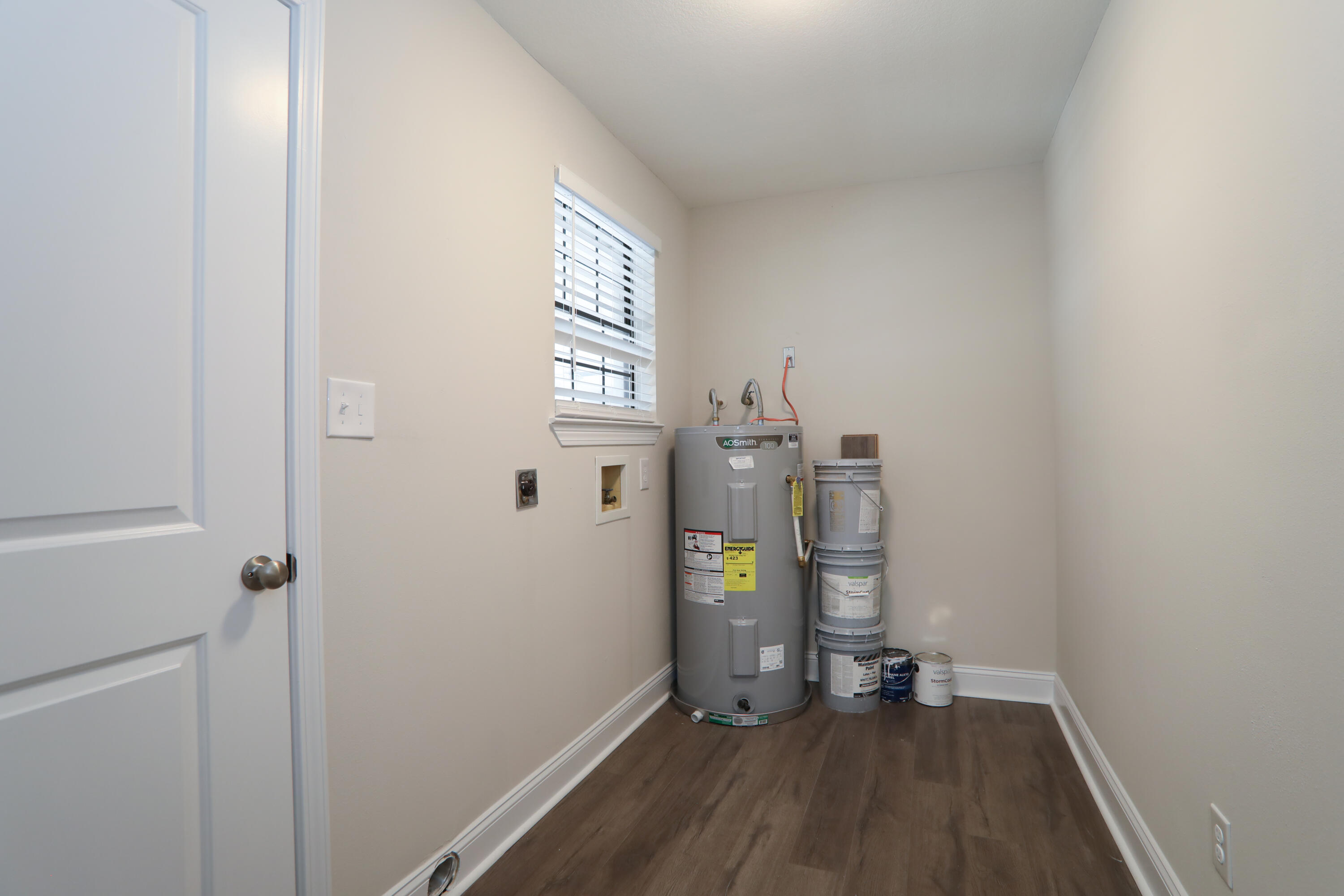 CRESTVIEW - Residential