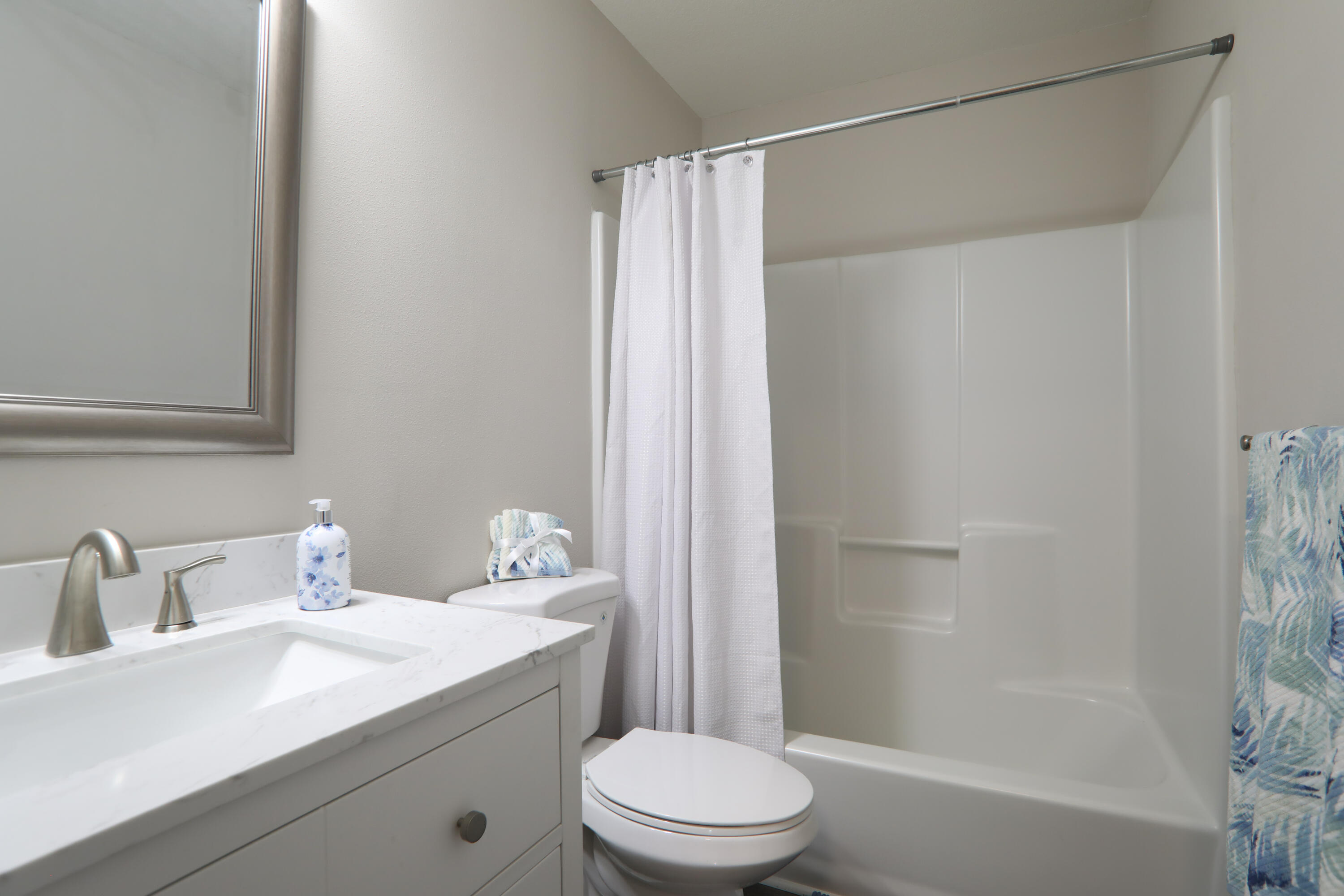 CRESTVIEW - Residential