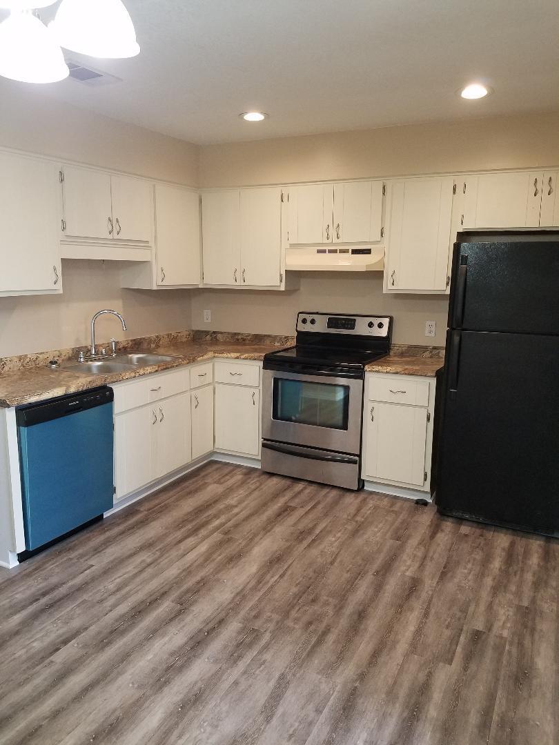 BROWNSVILLE STATION 3 - Residential